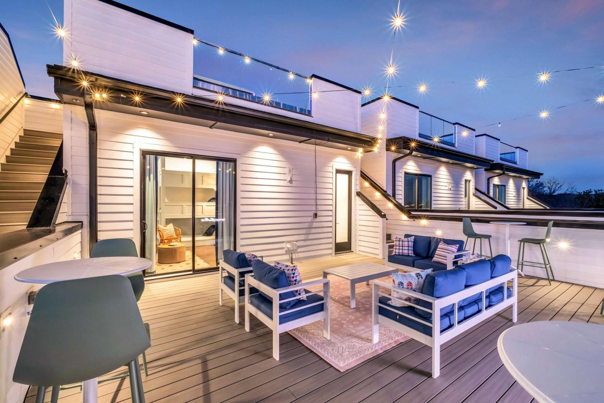 Holiday home Taylor Swift Inspired Hot Tub Rooftop Deck Views