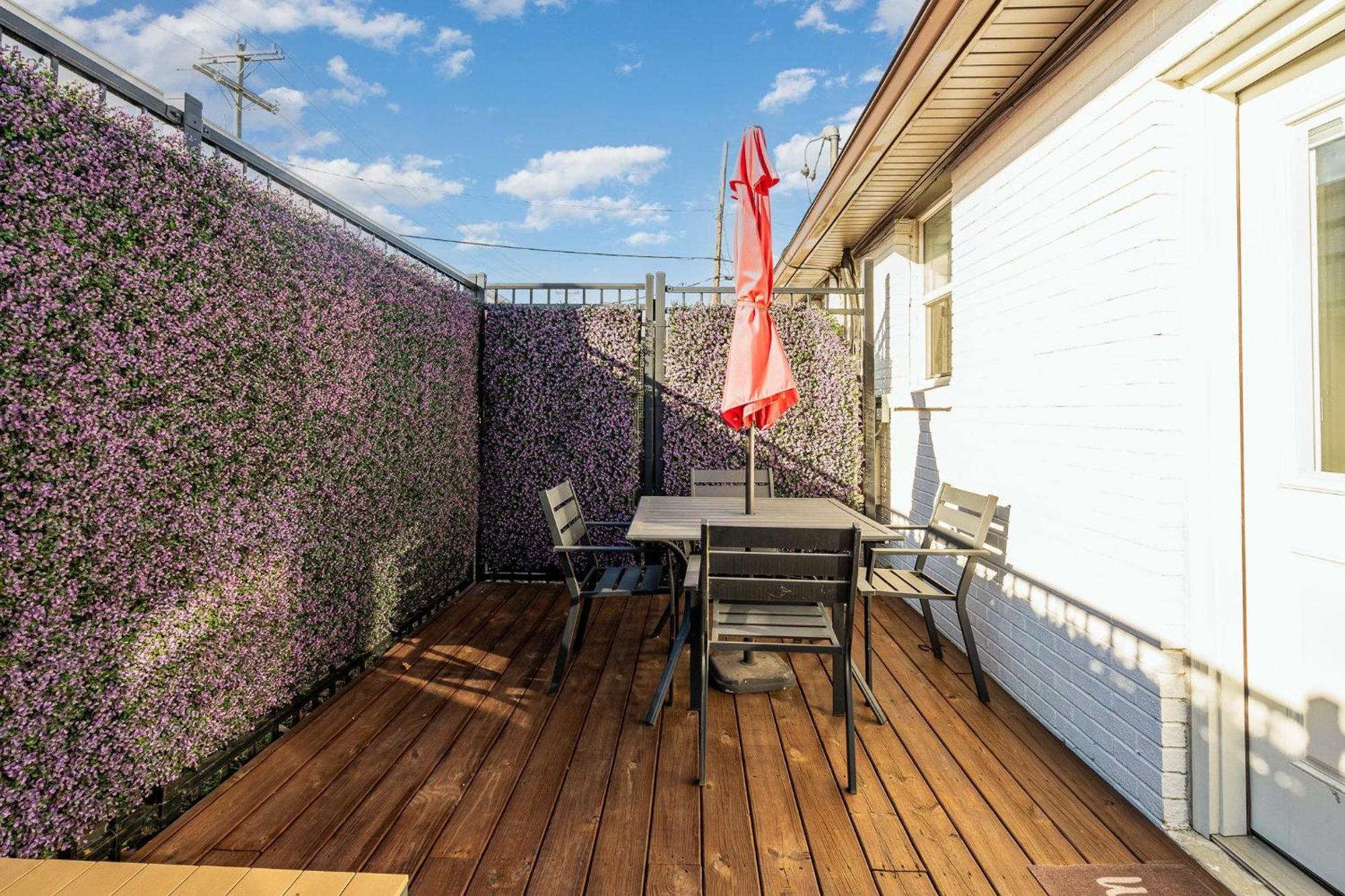 Holiday home Opulent Pearl - Private Patio - Mins To Broadway *