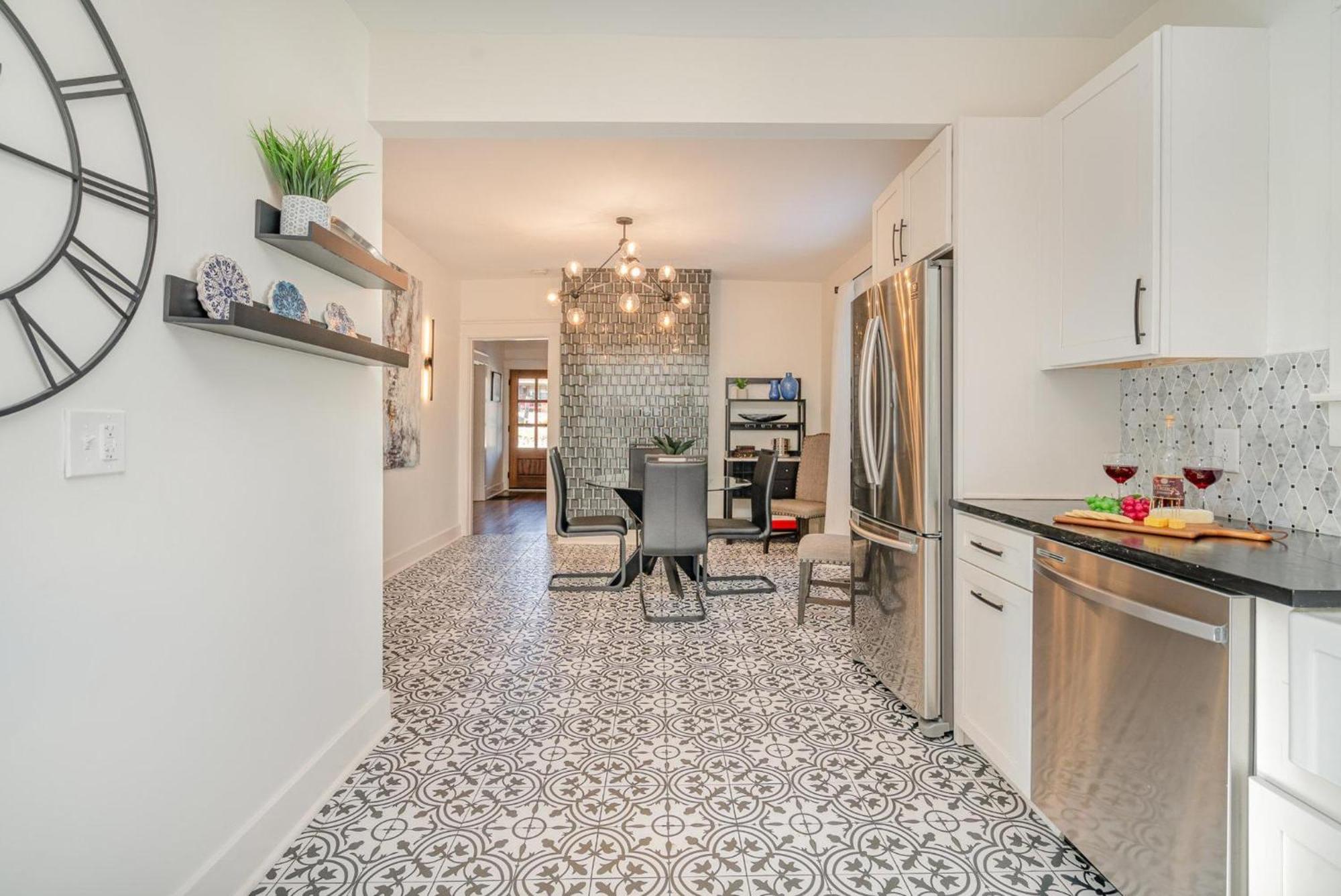 Blue Pearl - Private Backyard - Mins To Broadway *