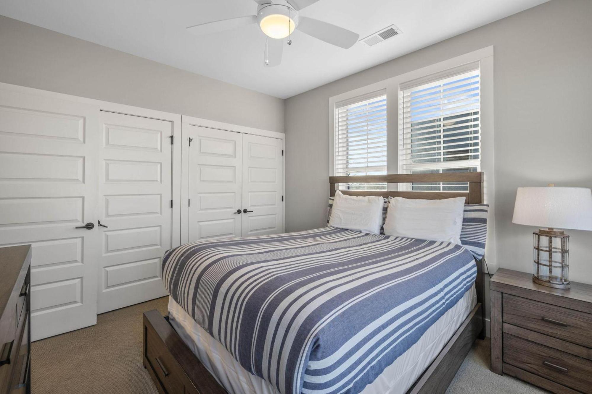 Pulse - Minutes To Broadway - Sleeps 6 Holiday home