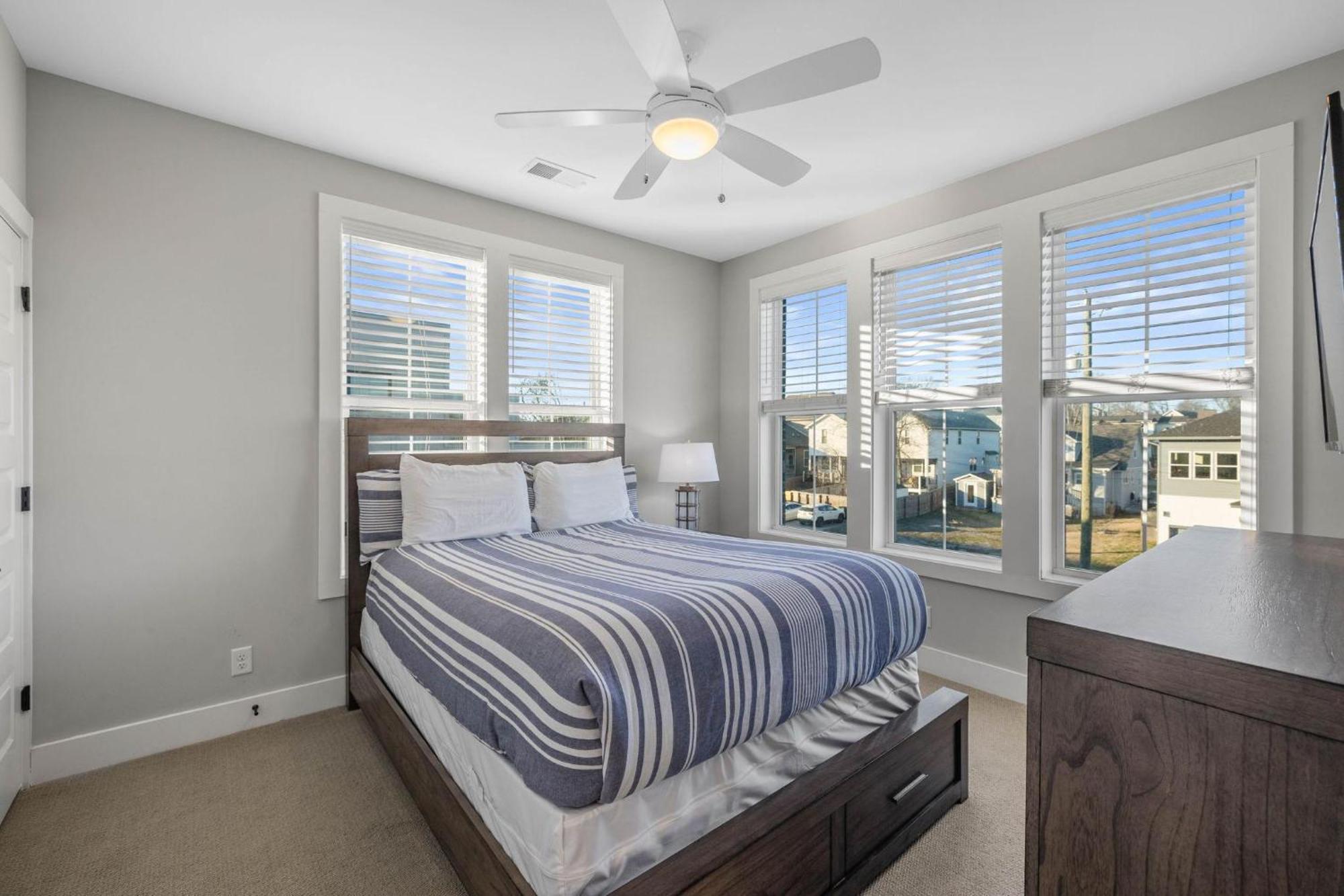 Pulse - Minutes To Broadway - Sleeps 6 Nashville