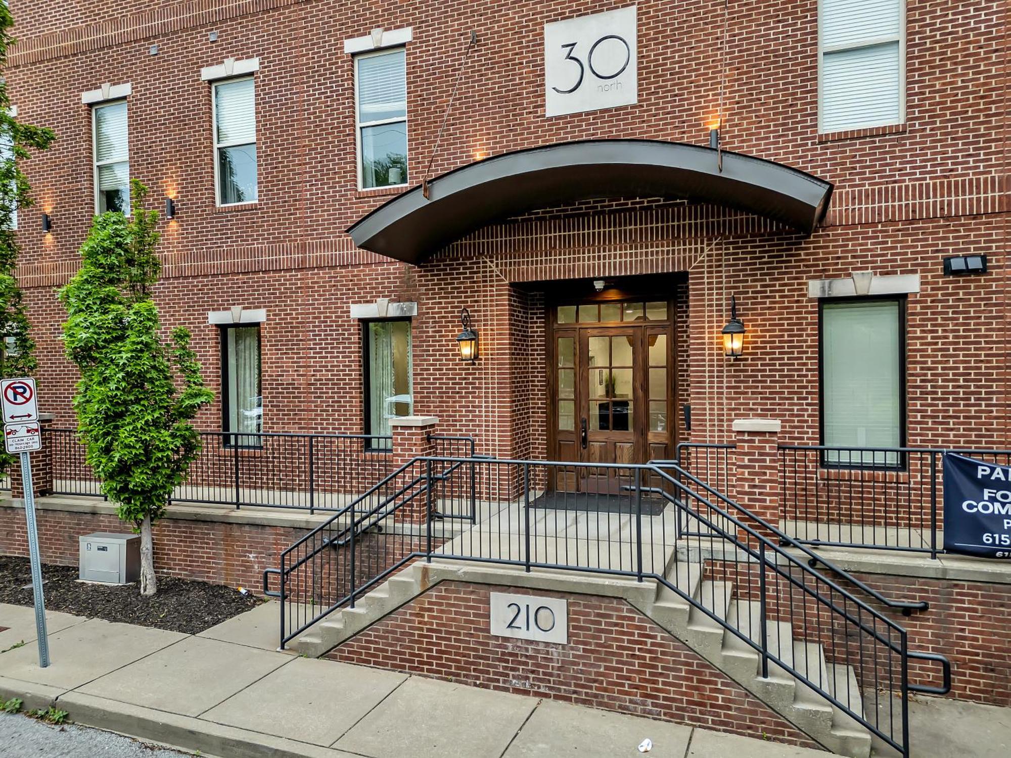The Barrelhouse Loft In West End Near Vandy And Centennial