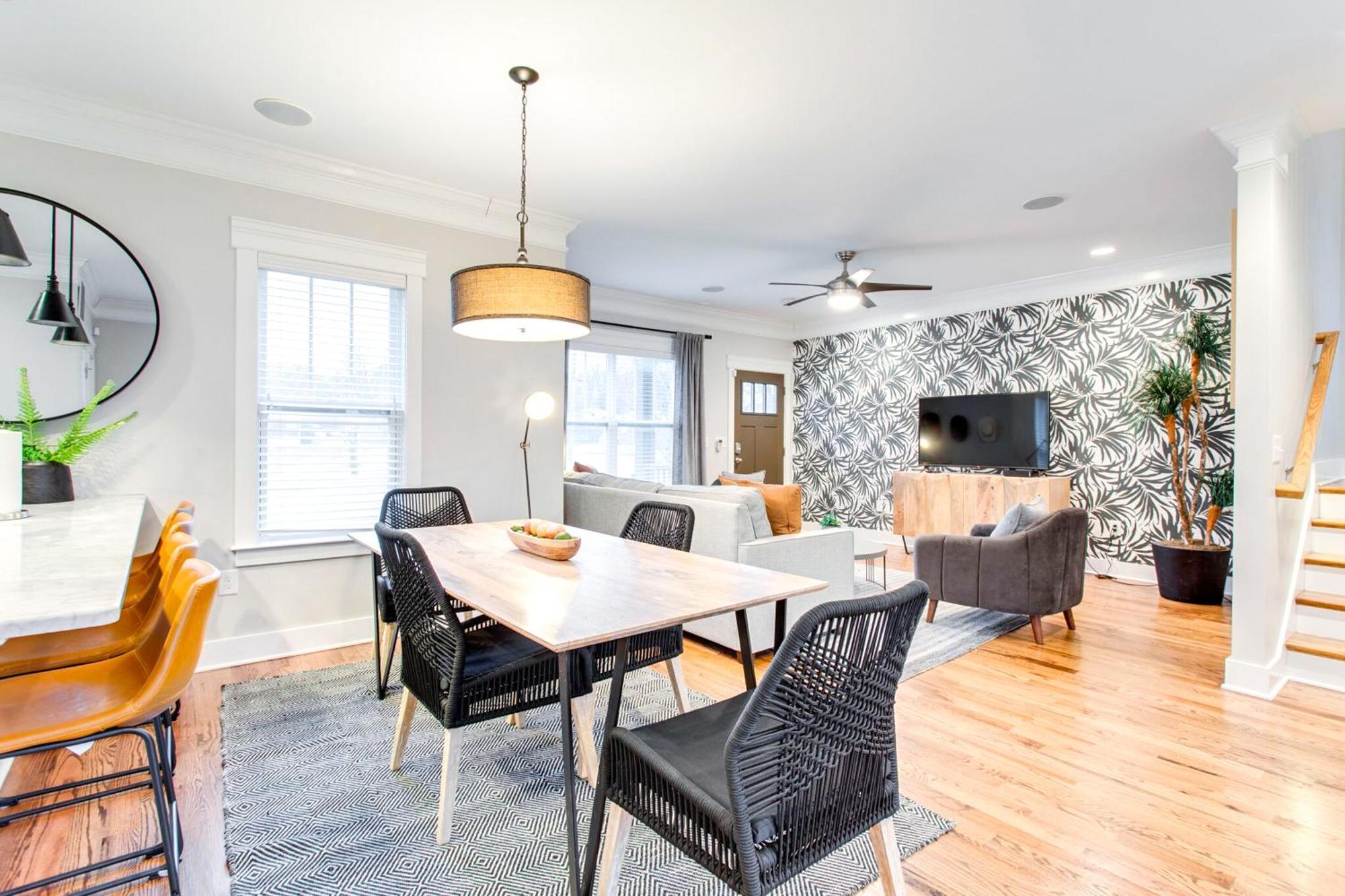 Belmont And Broadway Great For Groups Holiday home Nashville