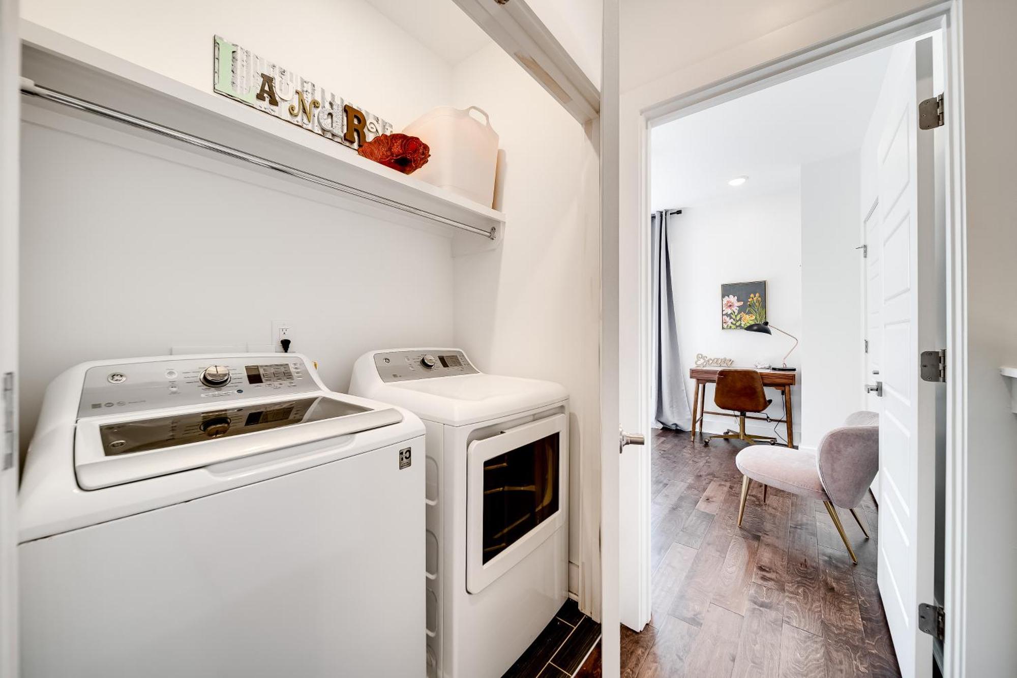 615 Vibe East Getaway 3 Miles To Downtown *