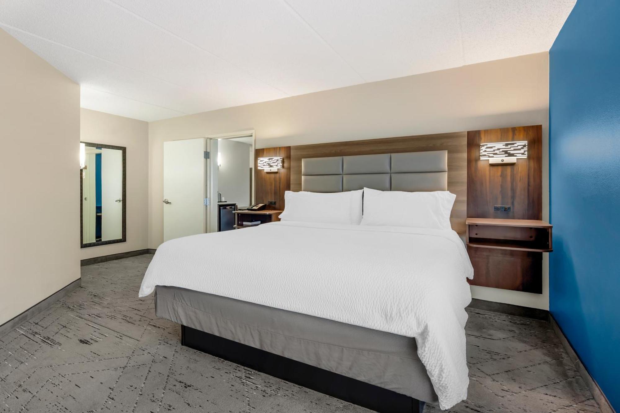 Express & Southeast - Antioch By Ihg 3*