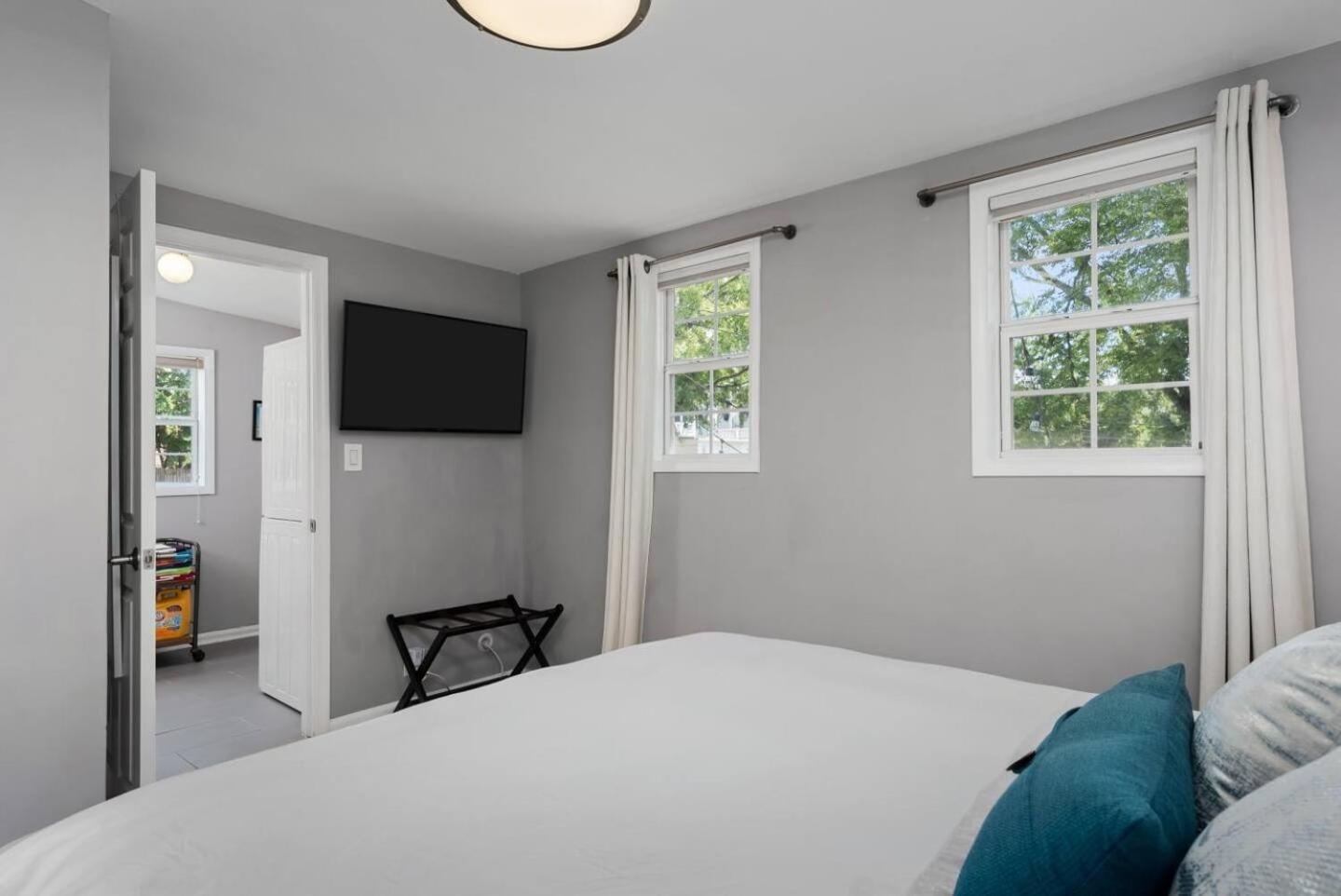Private W Hot Tub 17mi To Downtown Holiday home