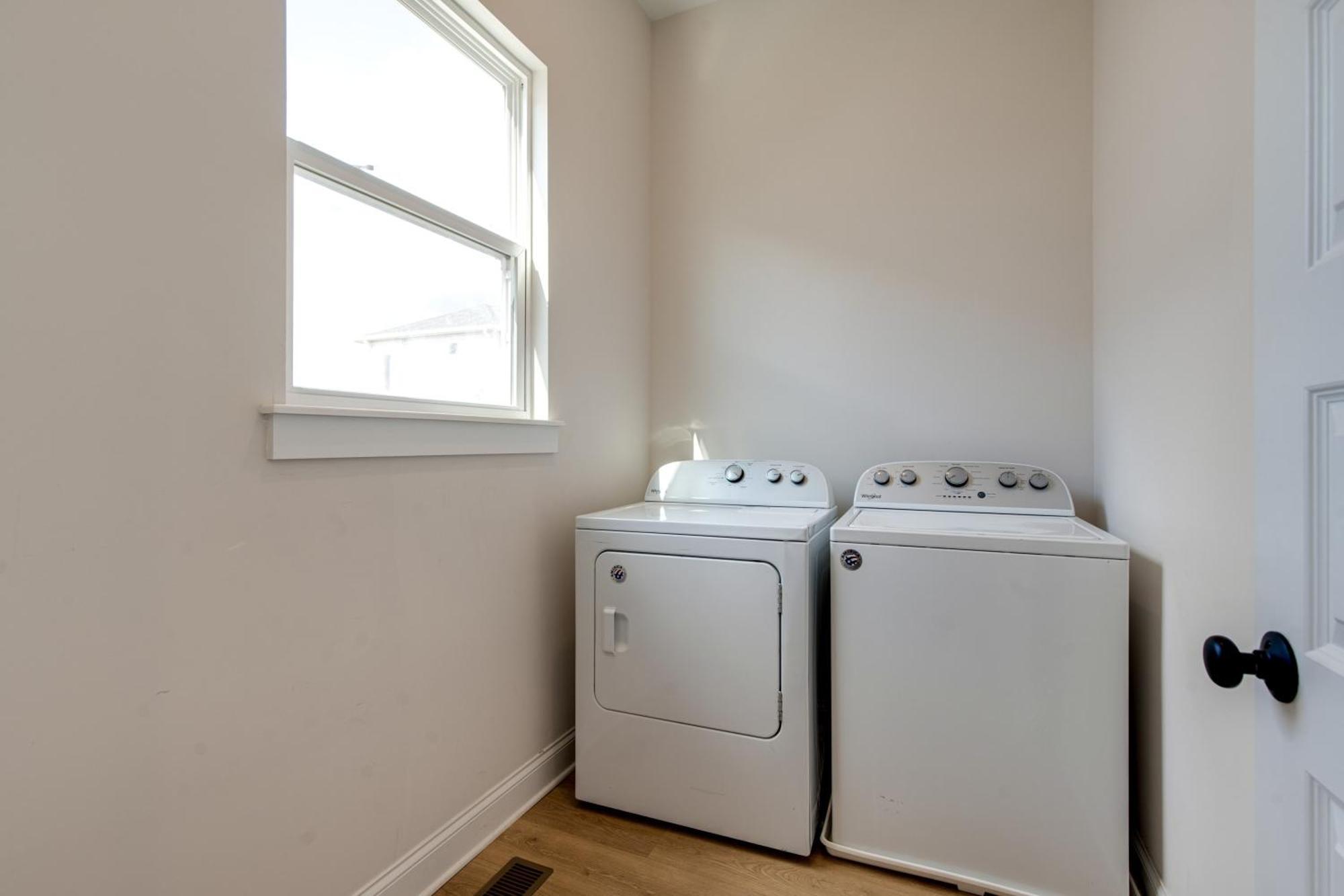 Holiday home Live Your Dream 10 Min To Broadway *