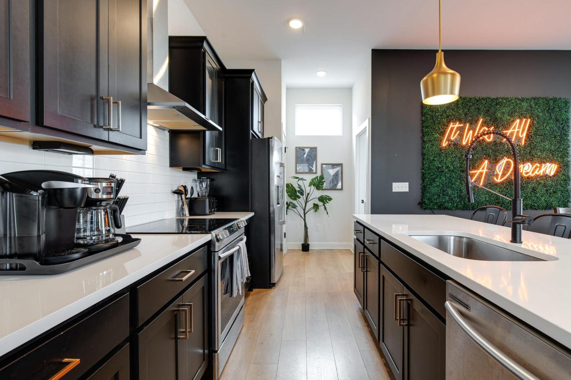Live Your Dream 10 Min To Broadway Holiday home Nashville