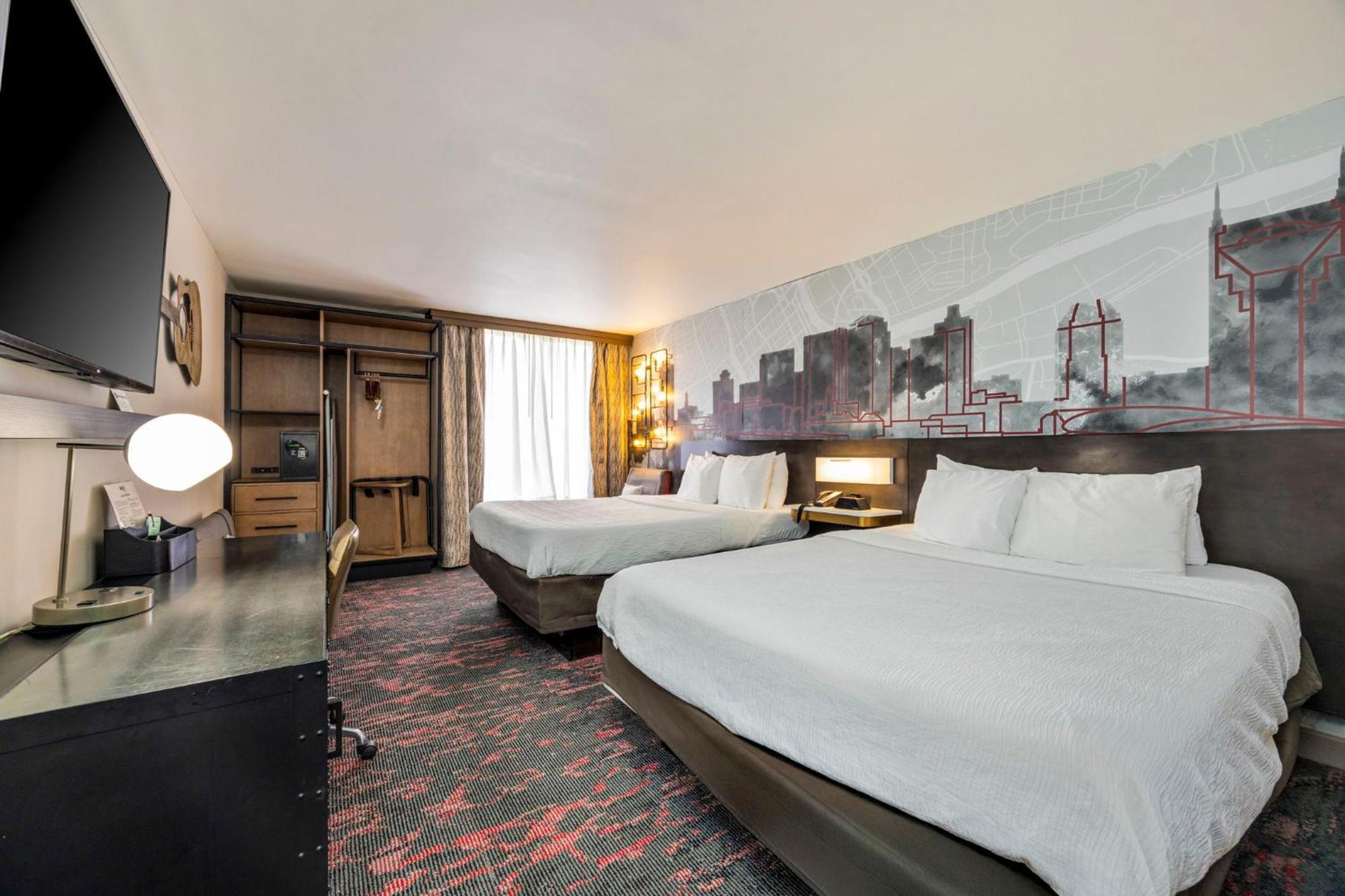 Hotel Western Downtown Music Row 3*