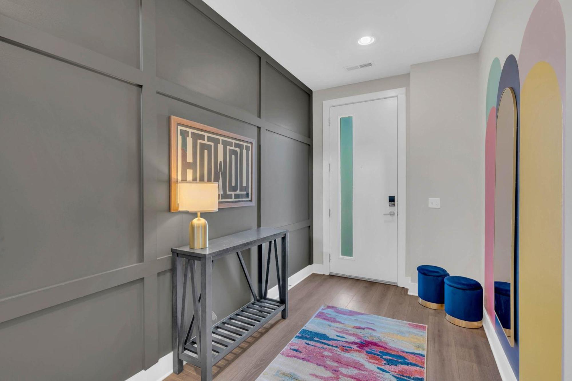 Holiday home Brand New Views Karaoke Near Downtown