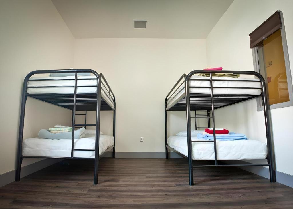 Hostel Downtown - Adults Only