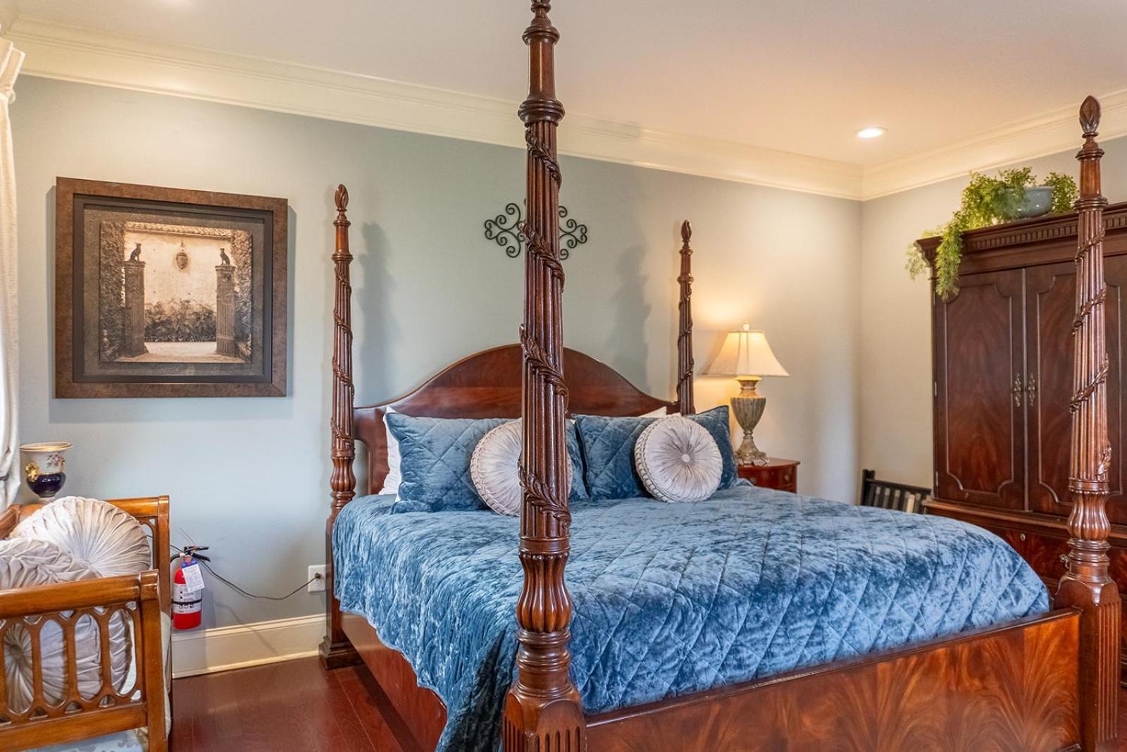 Belle Air Mansion And Bed & Breakfast 4*