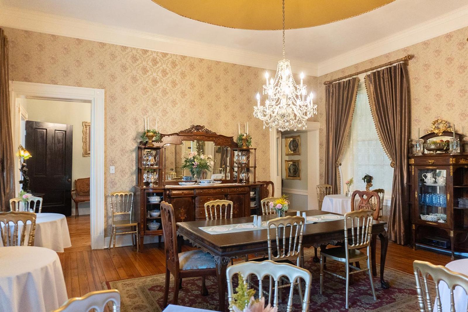 Bed & Breakfast Belle Air Mansion And