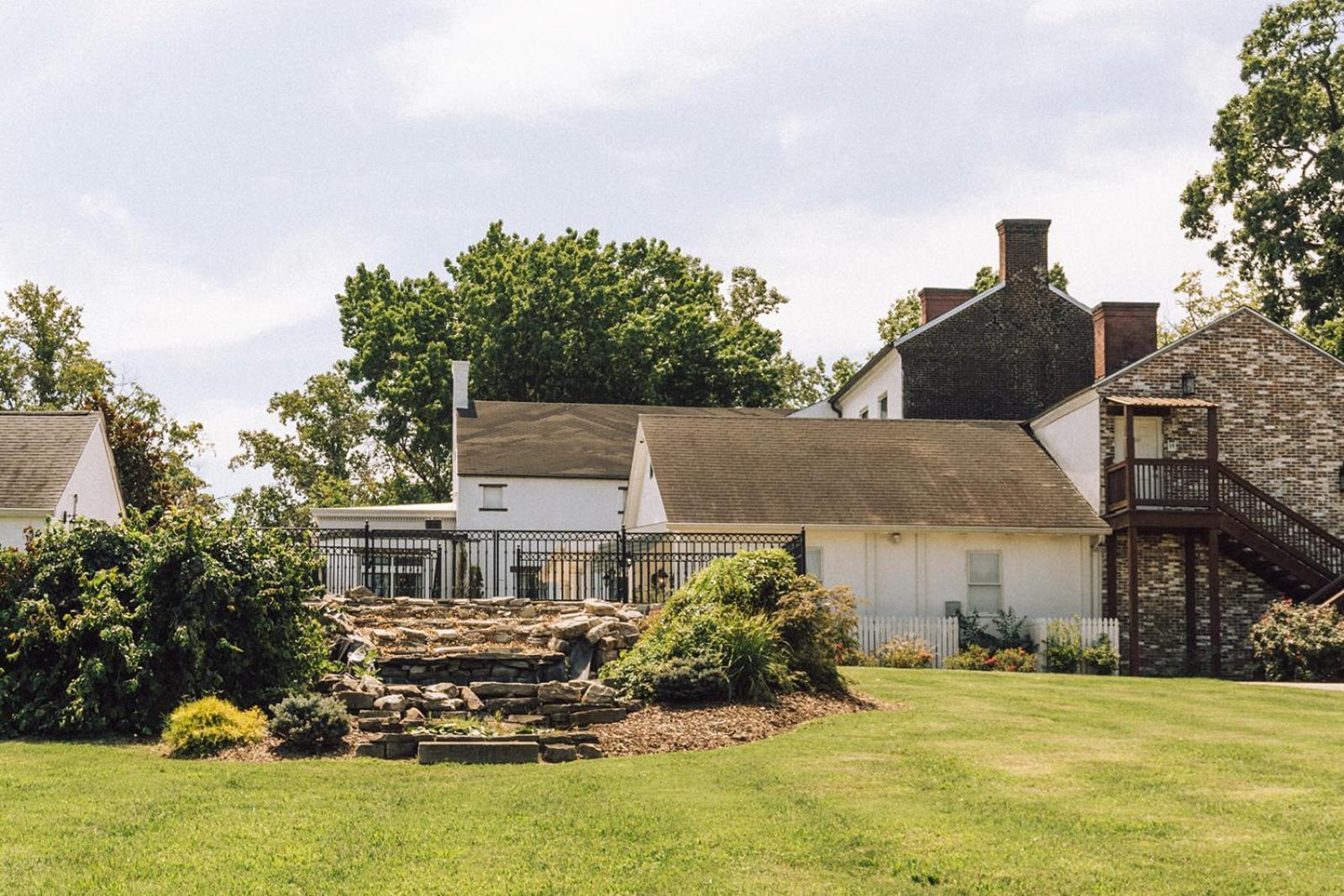 Bed & Breakfast Belle Air Mansion And