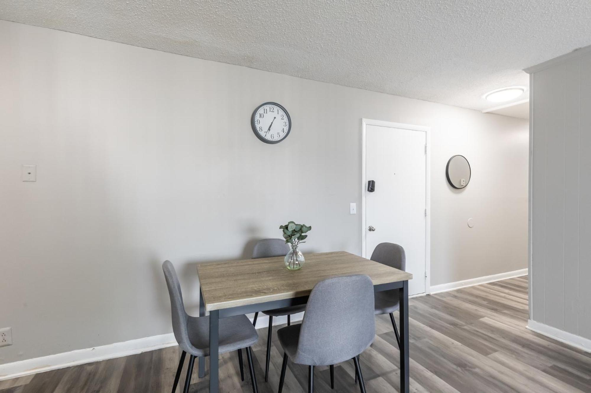 Avery D4 I Spacious 2 Bed 1 Bath