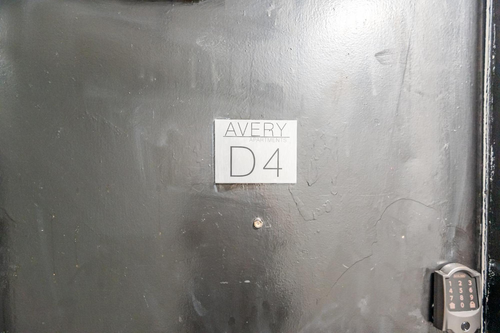 Apartment Avery D4 I Spacious 2 Bed 1 Bath *