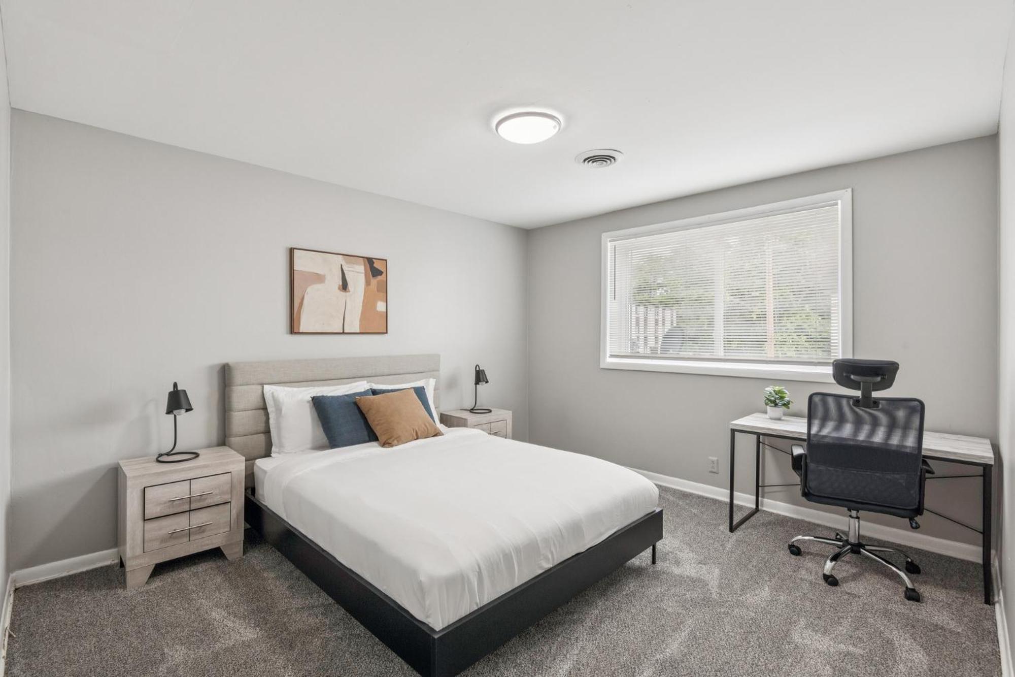 Apartment Avery D4 I Spacious 2 Bed 1 Bath