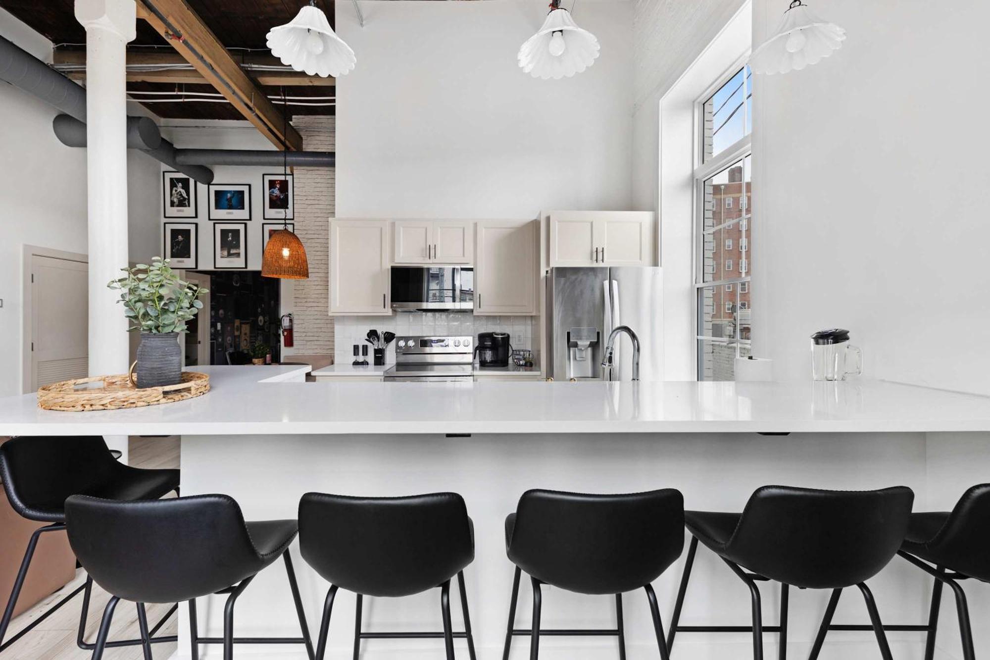 Legends Row By Maddox Apartment *