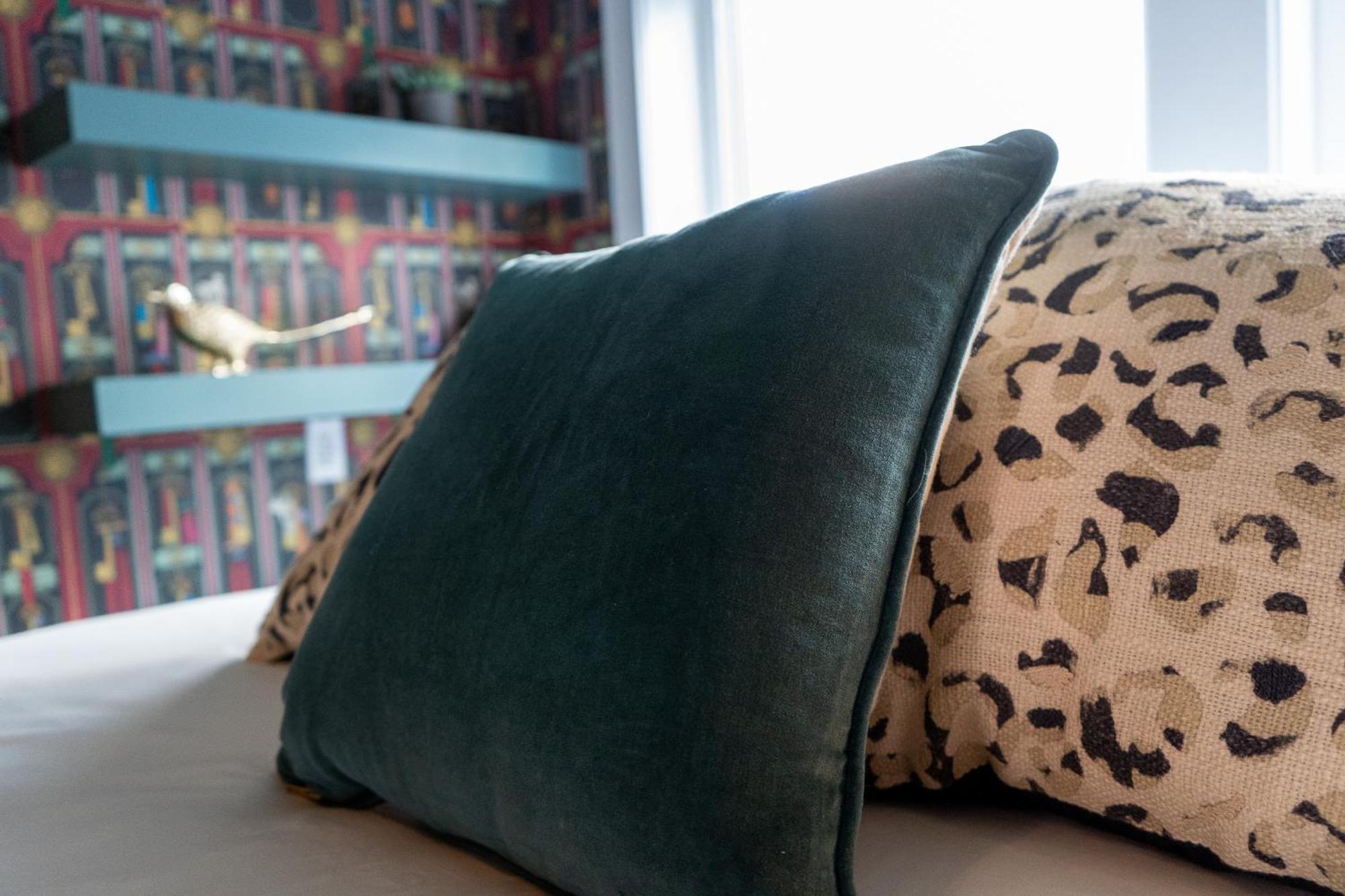 Hank At The Lucy By Local *