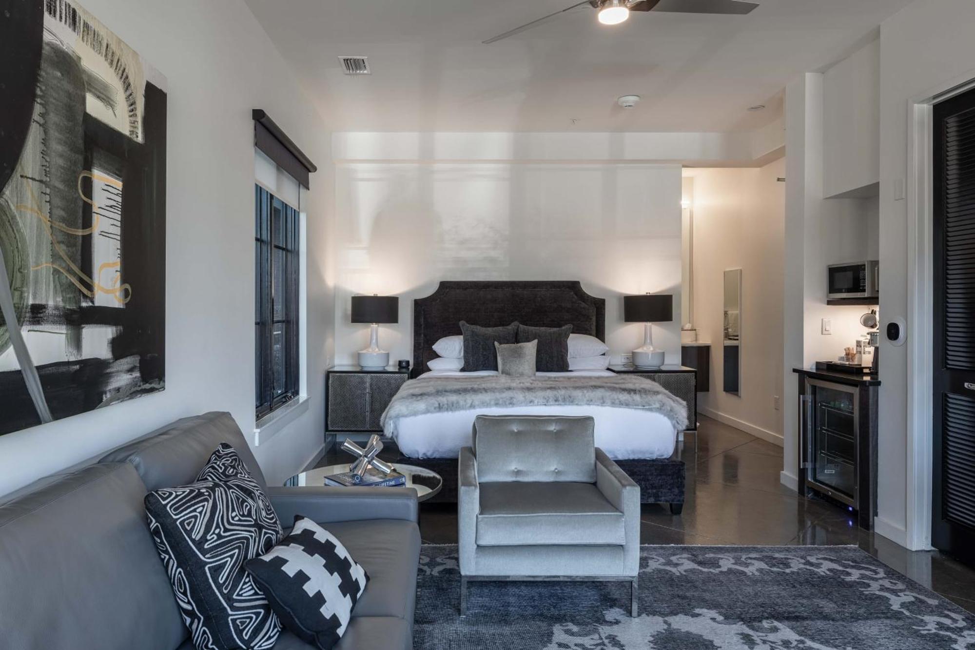 121 By Avantstay Chic Modern In Nashville