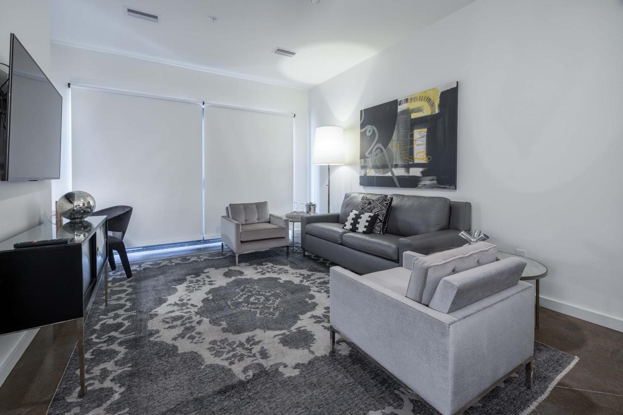 Hotel 121 By Avantstay Modern Comfort In Nashville's West End