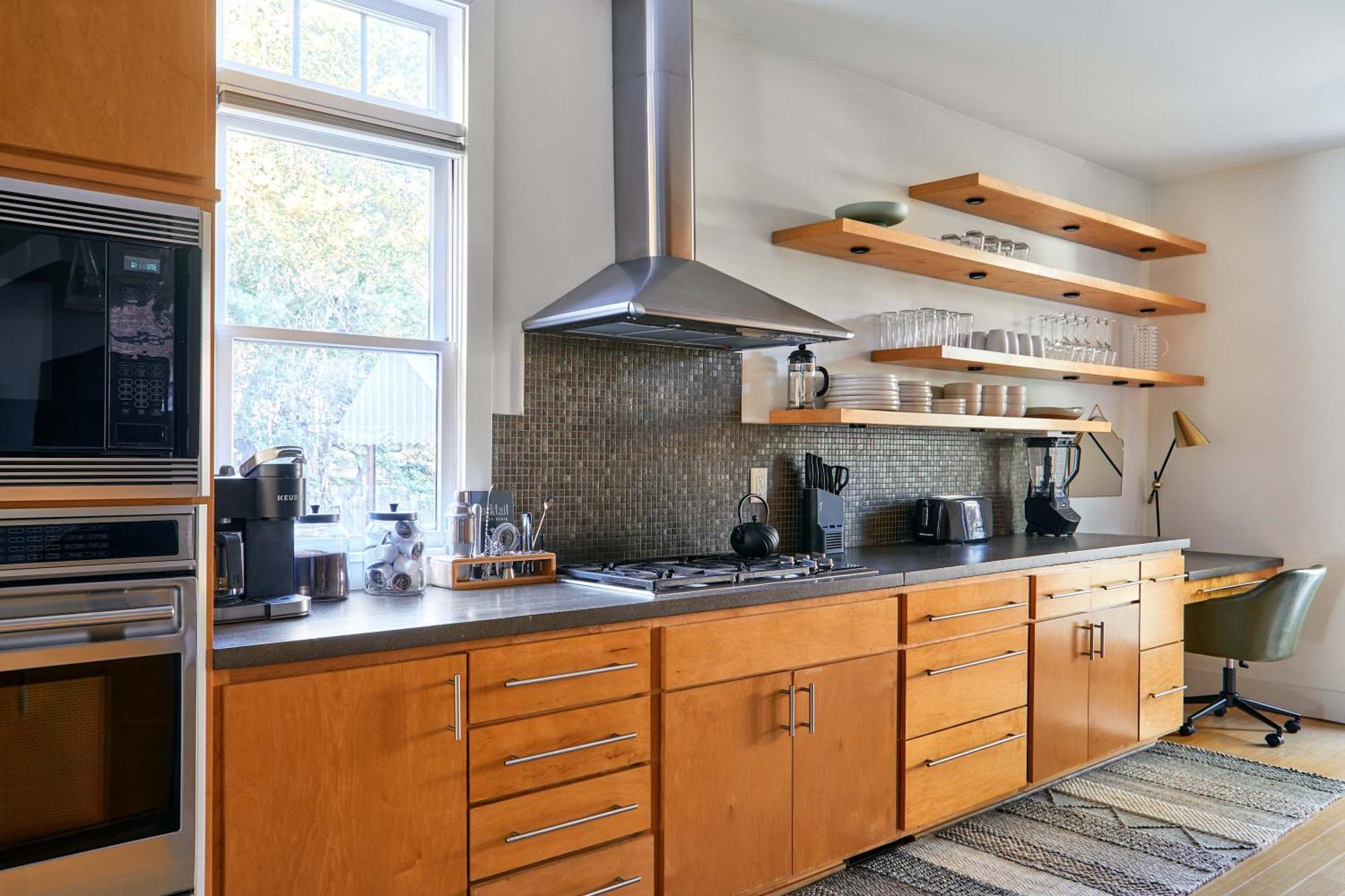 Luxury 4br Retreat Near Downtown Holiday home *