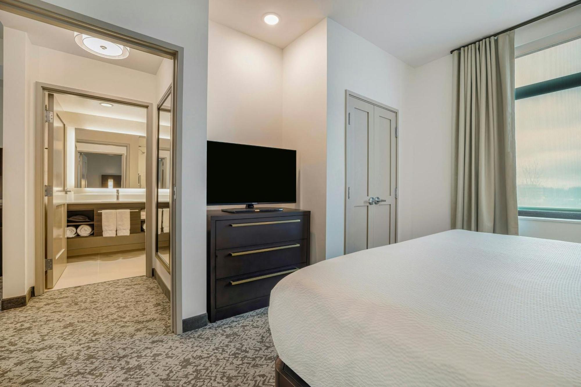 By Marriott Metro Center * Nashville