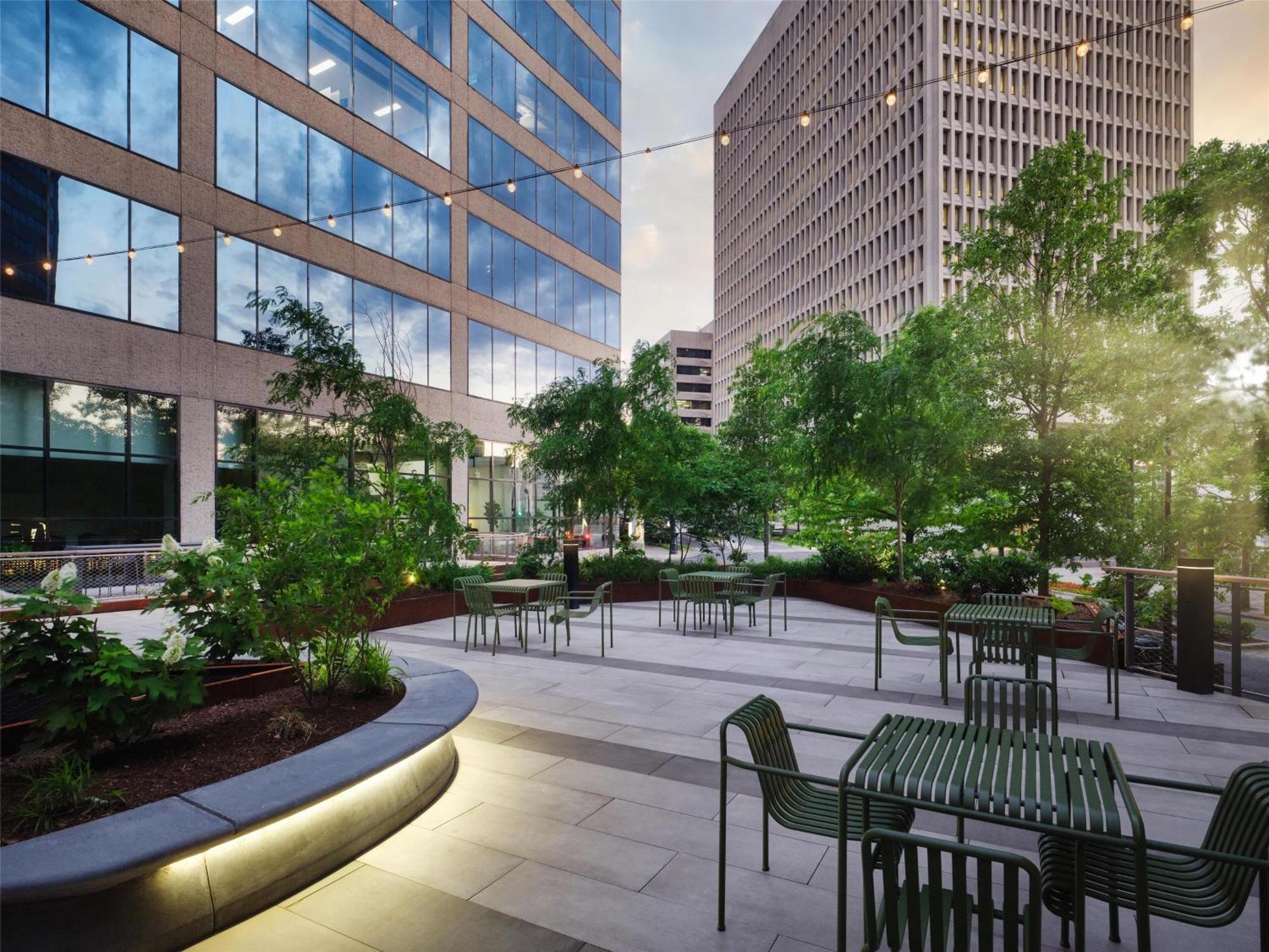 Hotel Doubletree By Hilton Downtown 4*