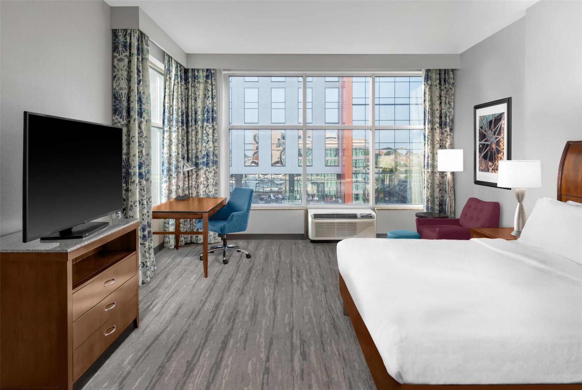 Hotel Hilton Garden Downtown Convention Center