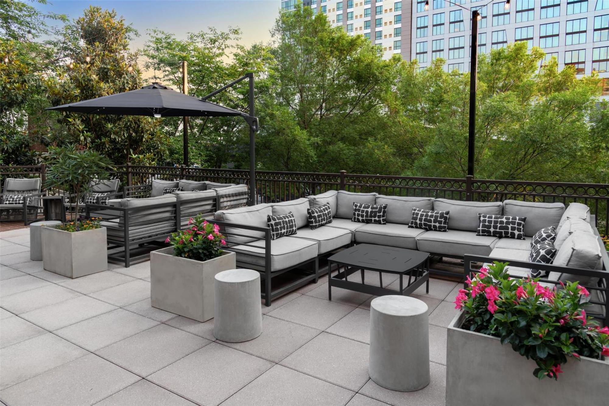 Hilton Garden Downtown Convention Center Hotel 3*