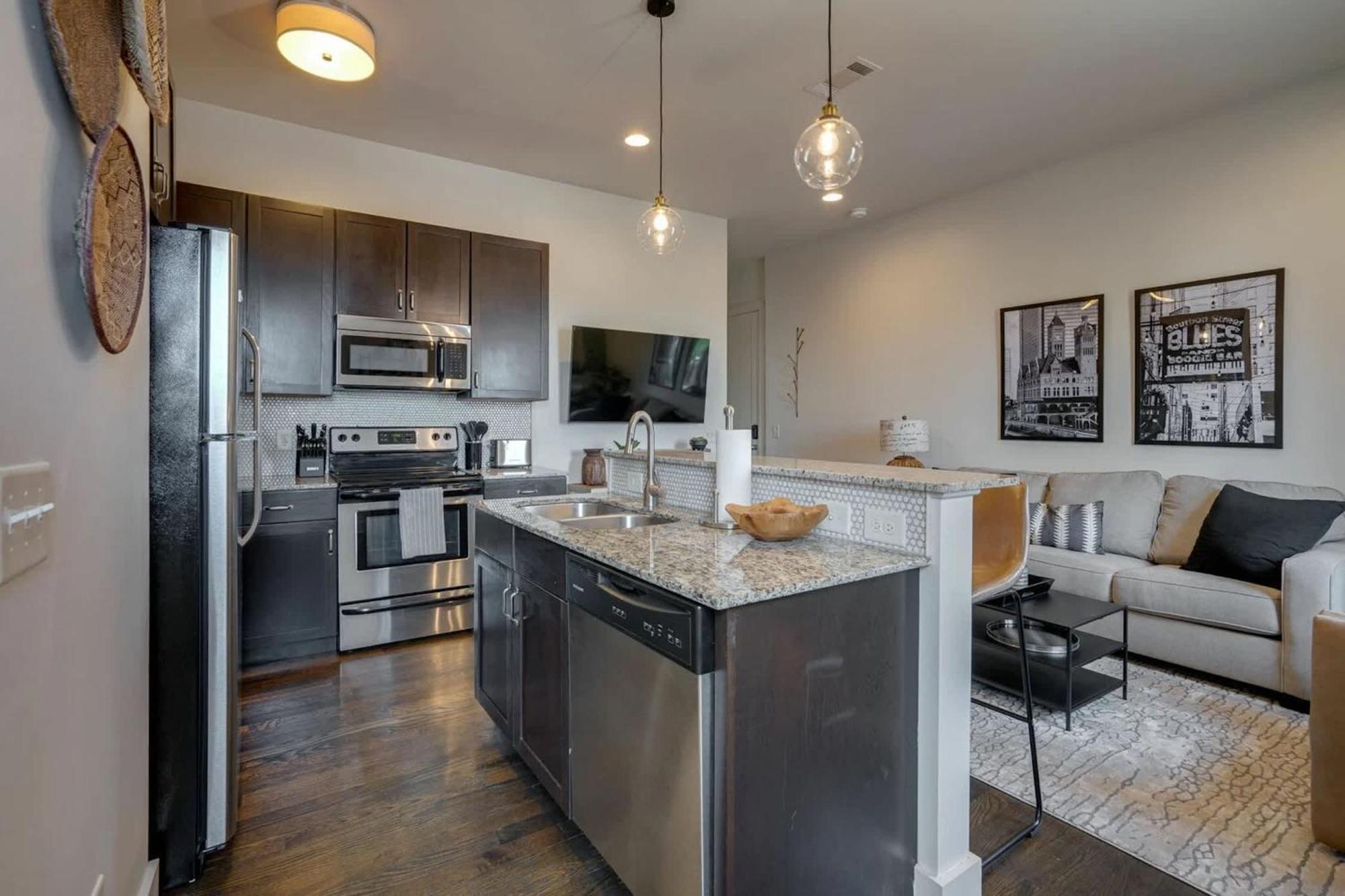 Stylish Loft Near Centennial Park Nashville