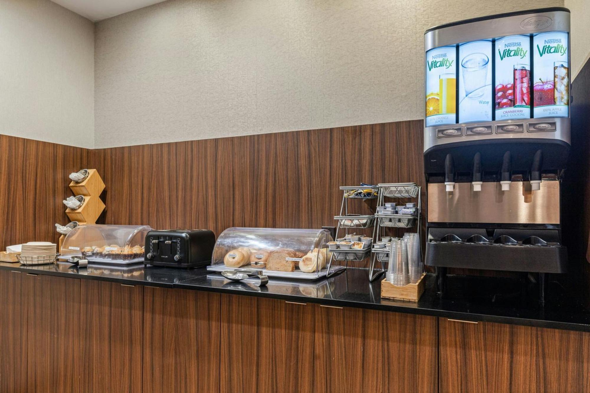 Fairfield & By Marriott Downtown-metrocenter Nashville