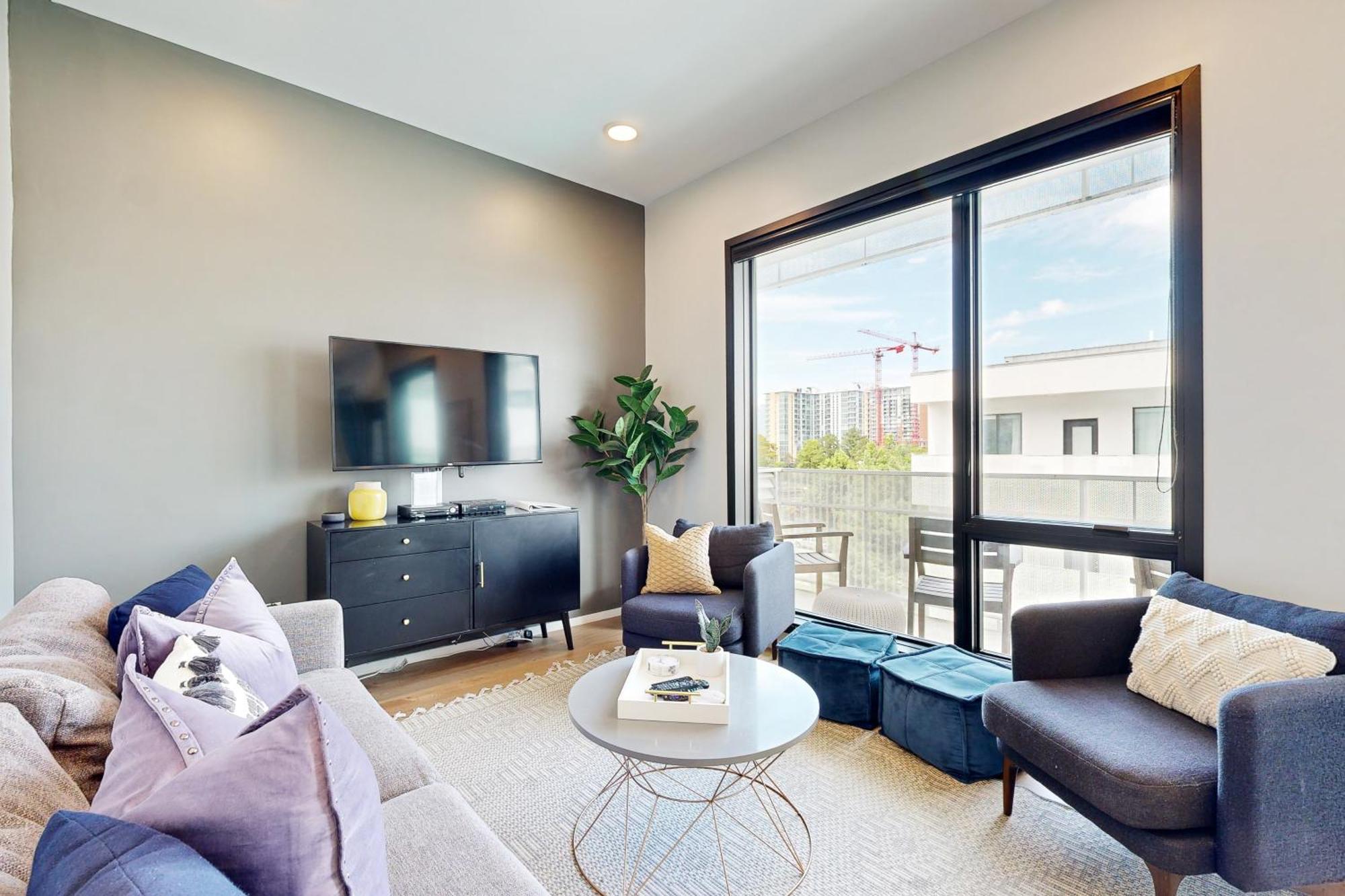 Apartment Illume 303 *