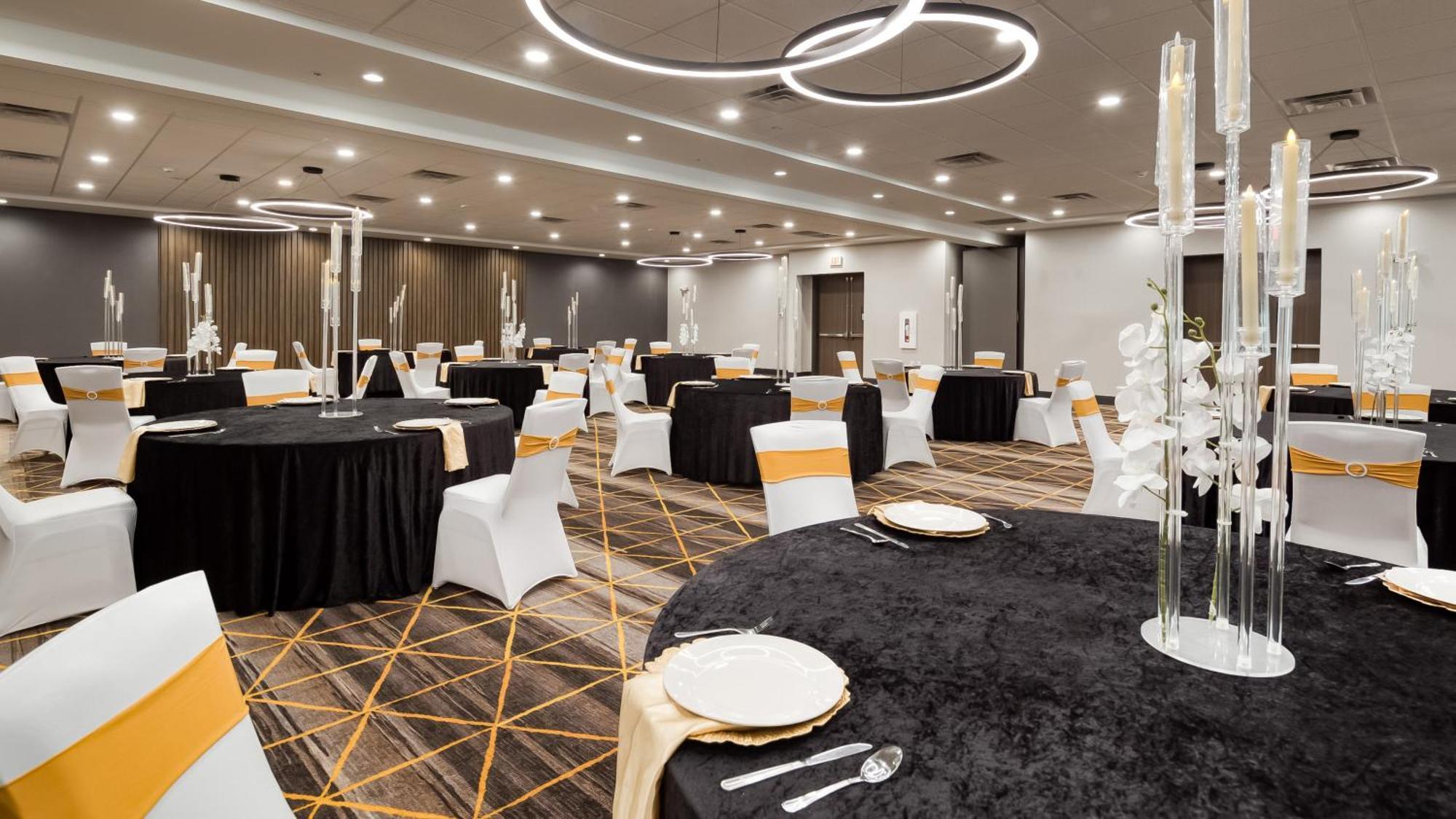 Hotel Airport By Ihg Nashville