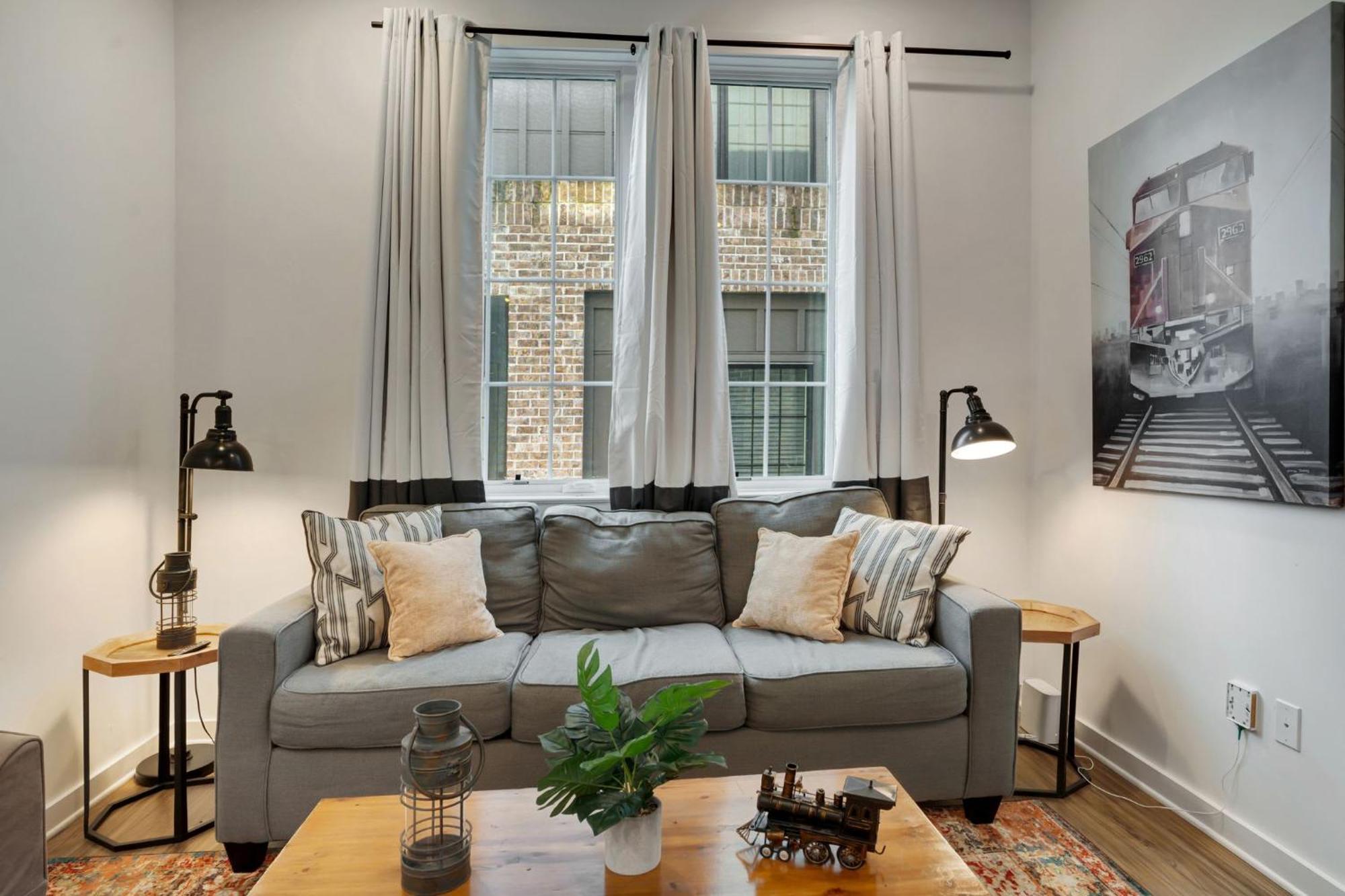 Group Getaway - 2 Homes Rooftops 28 * Nashville