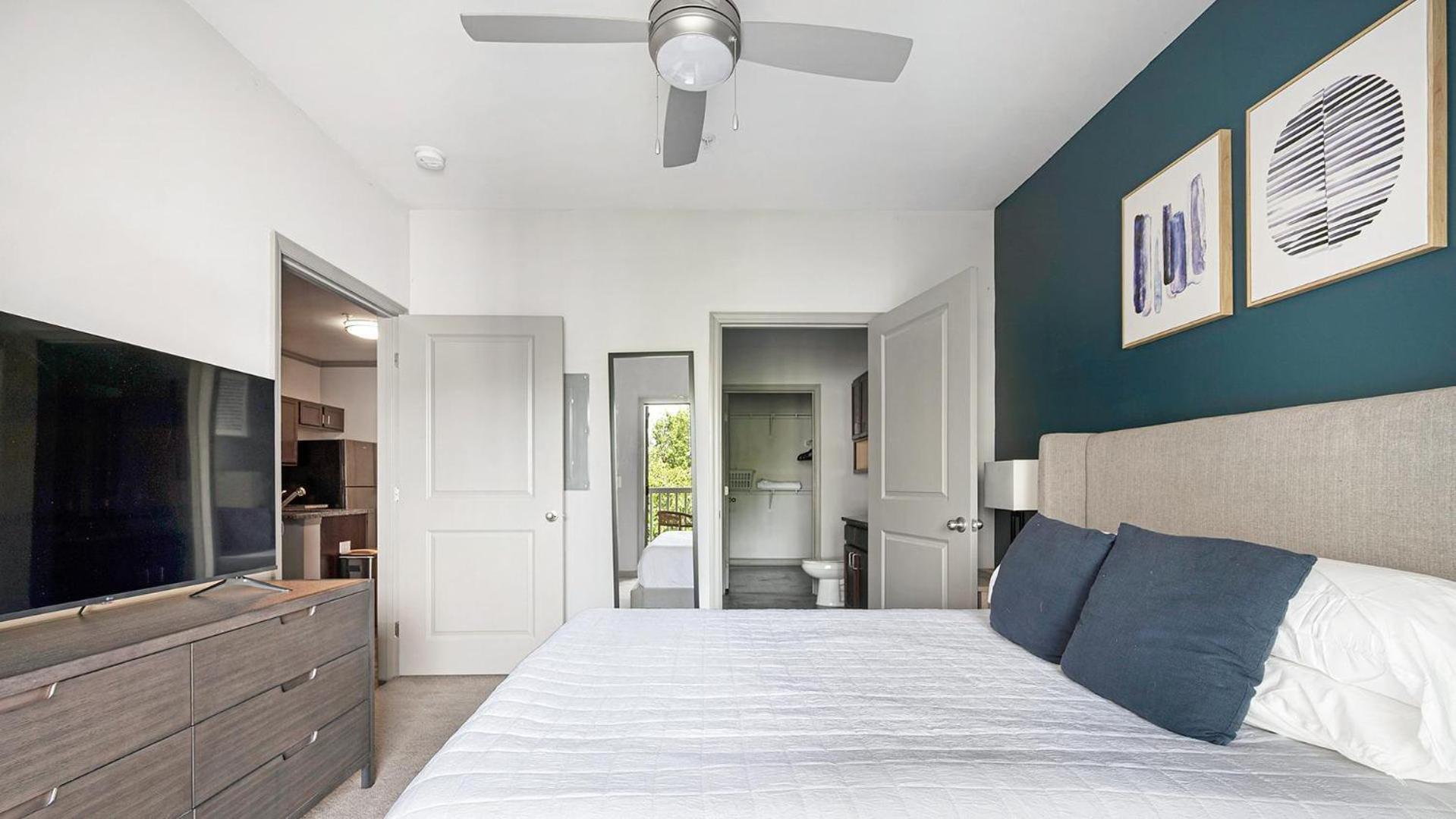 Landing Modern 1Bd Pool Gym * Nashville