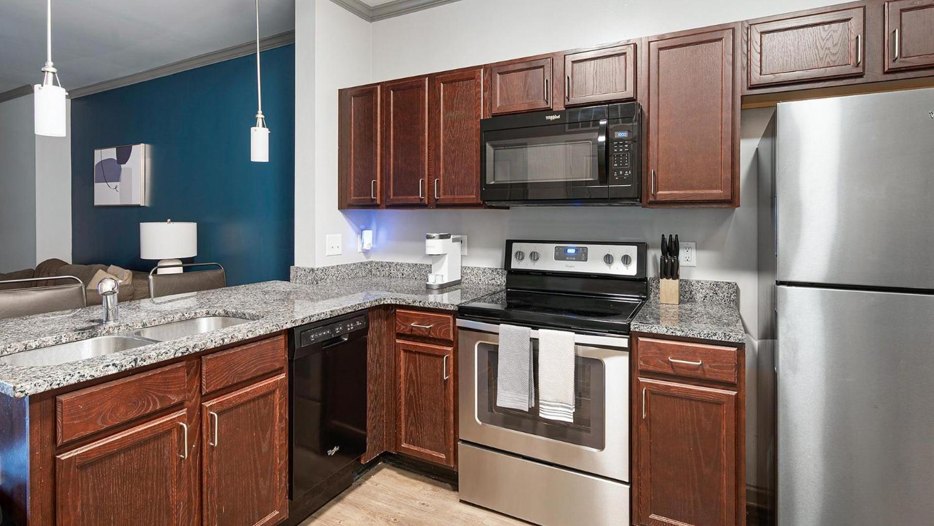 Landing Modern 1Bd Pool Gym * Nashville