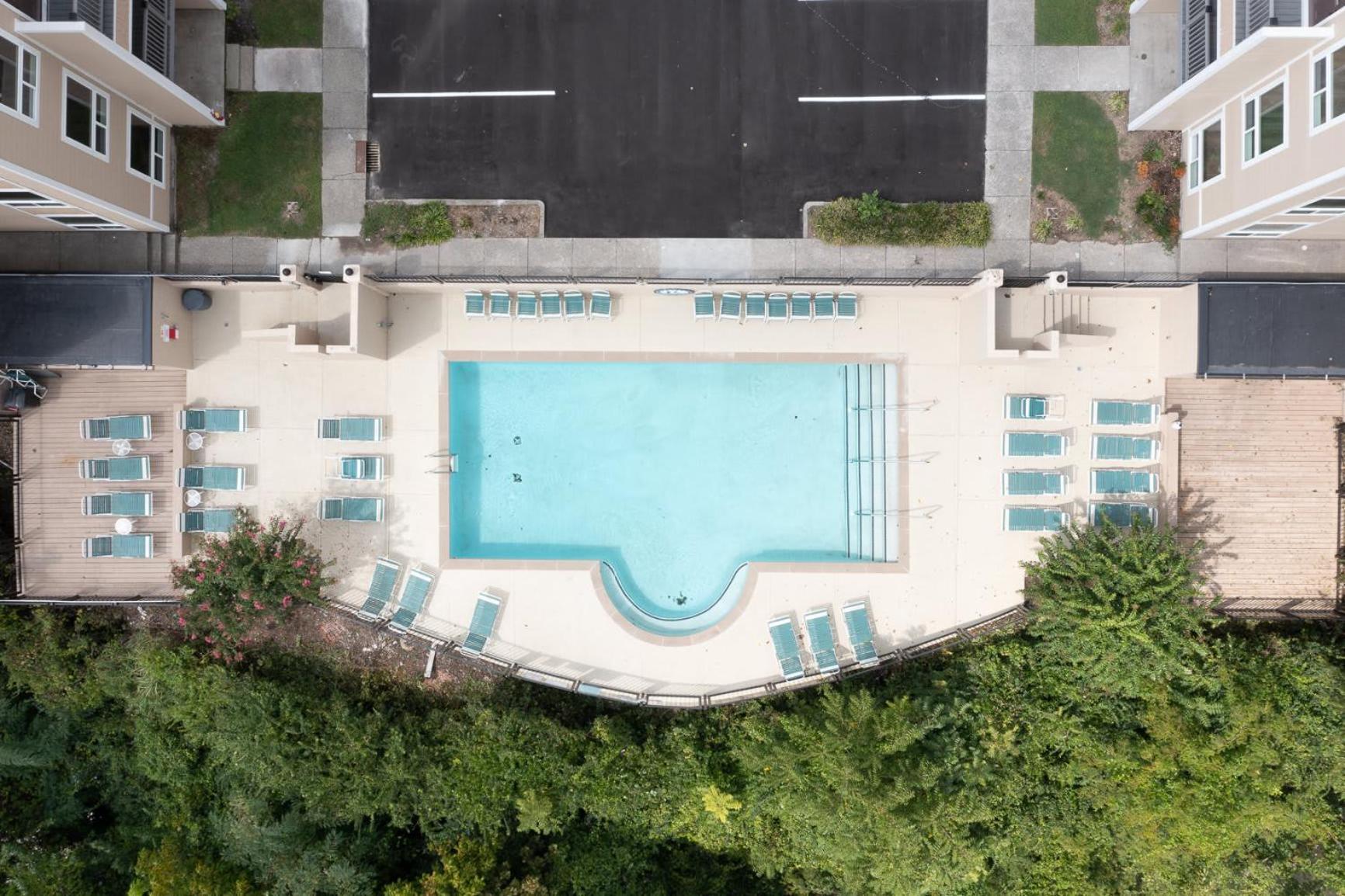 Riverfront In Dt Nashville