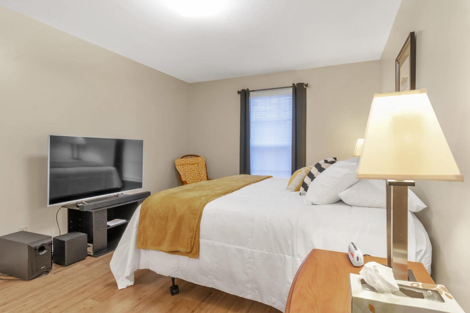 Cozy 3 Bdr In West L Close To Tsu Holiday home