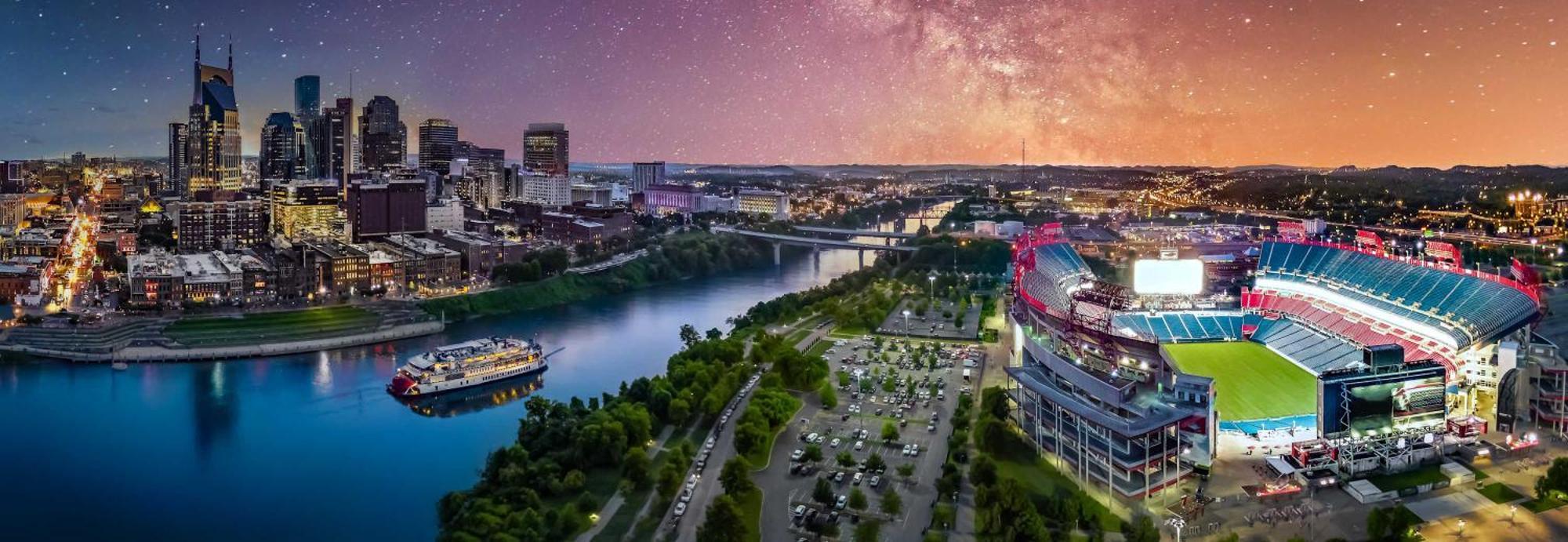 2 Bdr Riverfront Living In Downtown Nashville