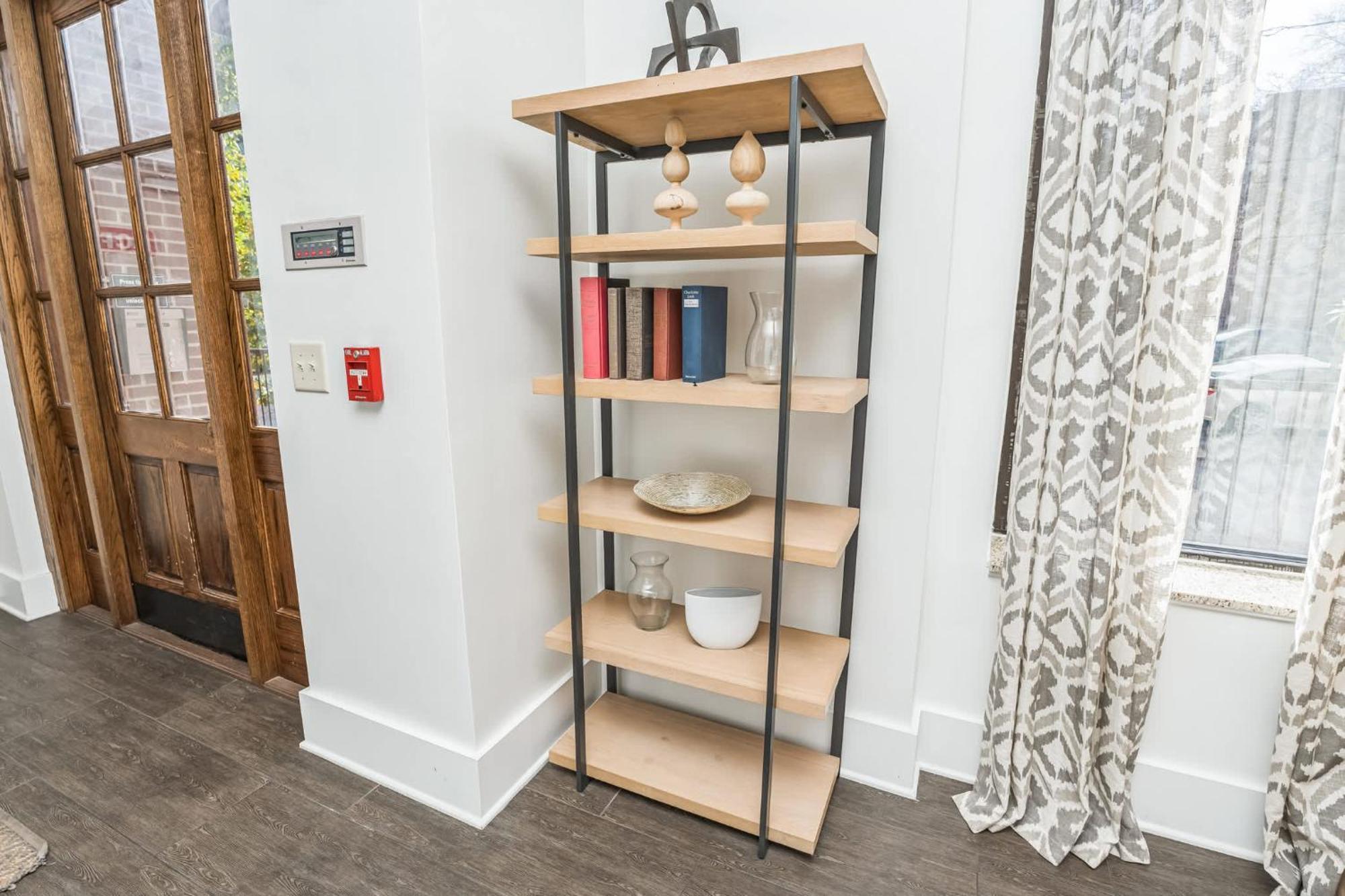 Electric Geometric - Fit For 4 Holiday home