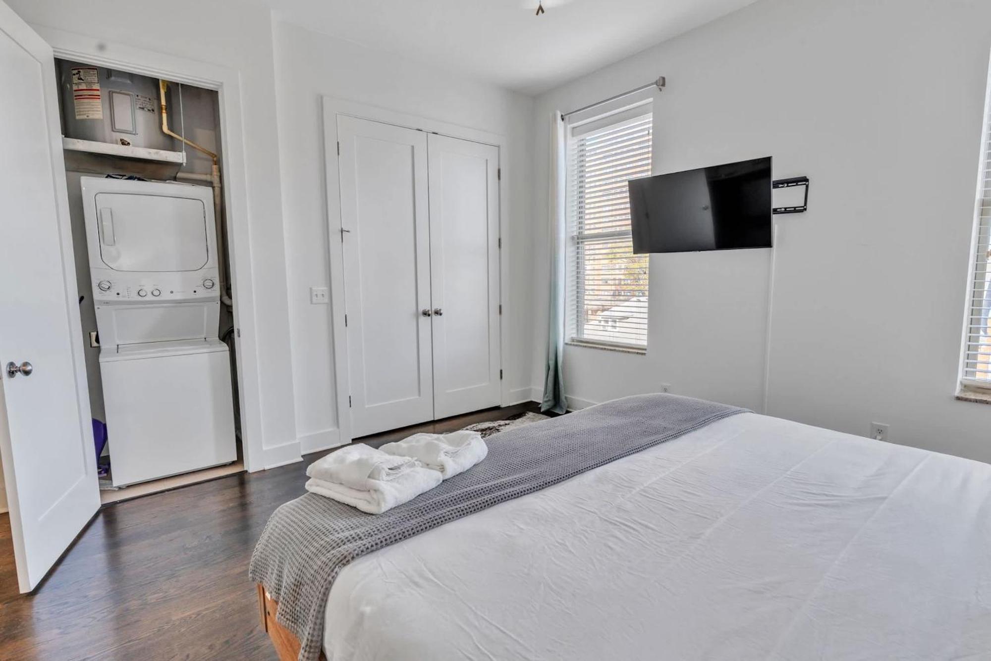 Electric Geometric - Fit For 4