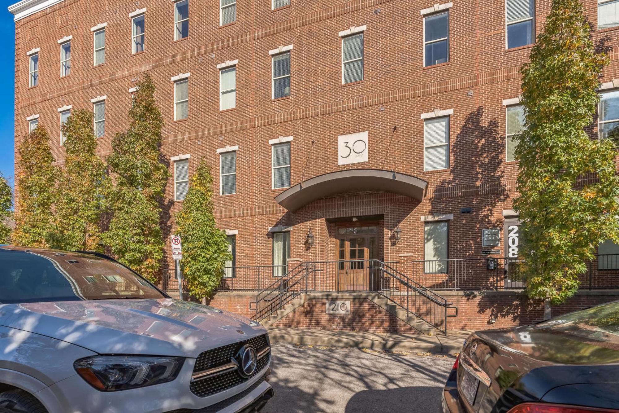 Electric Geometric - Fit For 4 Nashville