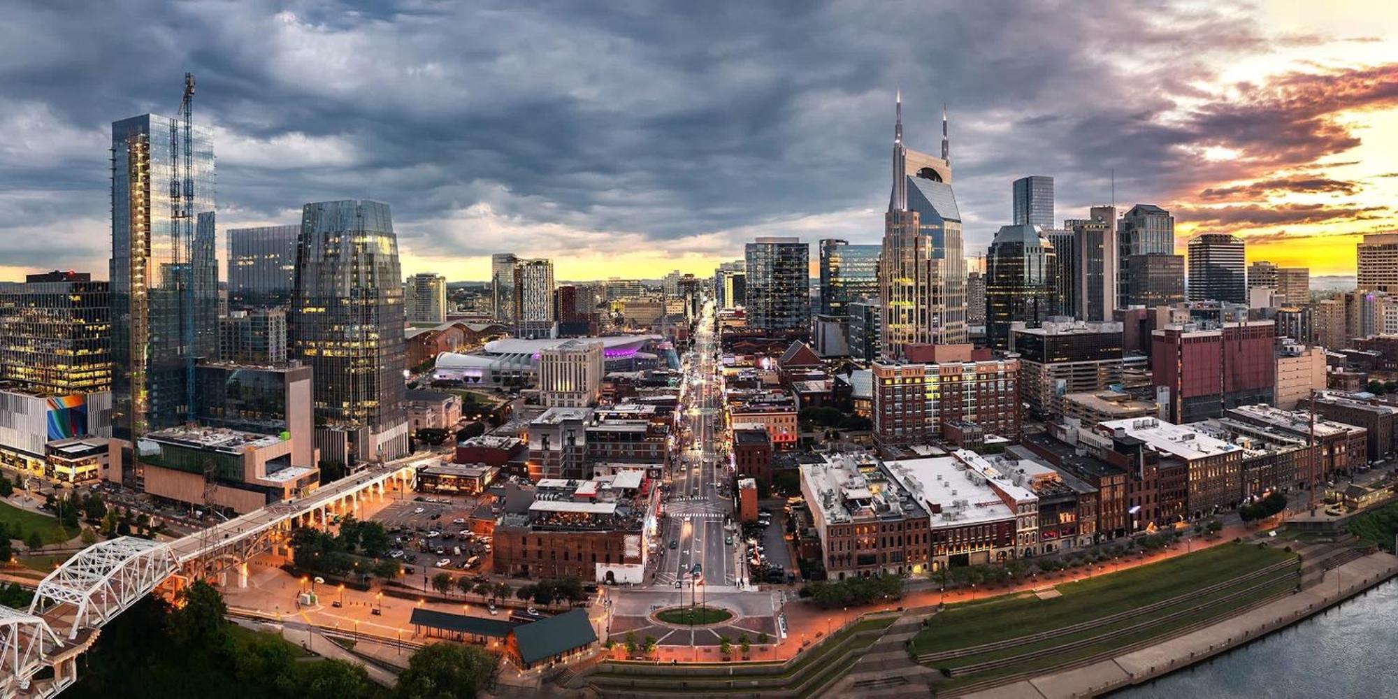 Riverfront Family Loft For 4 Holiday home *