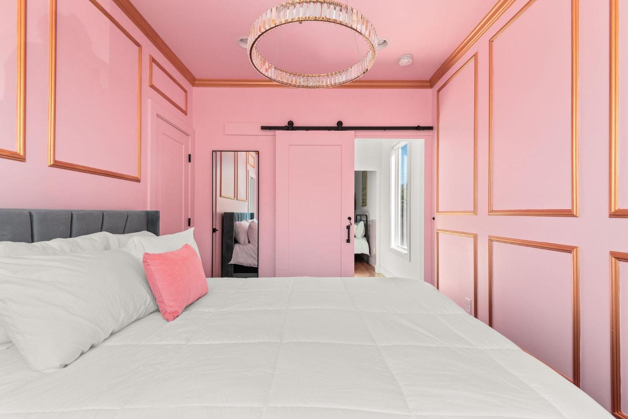 Holiday home The Jolene Bubbly Bar With Views 5min To Dt *