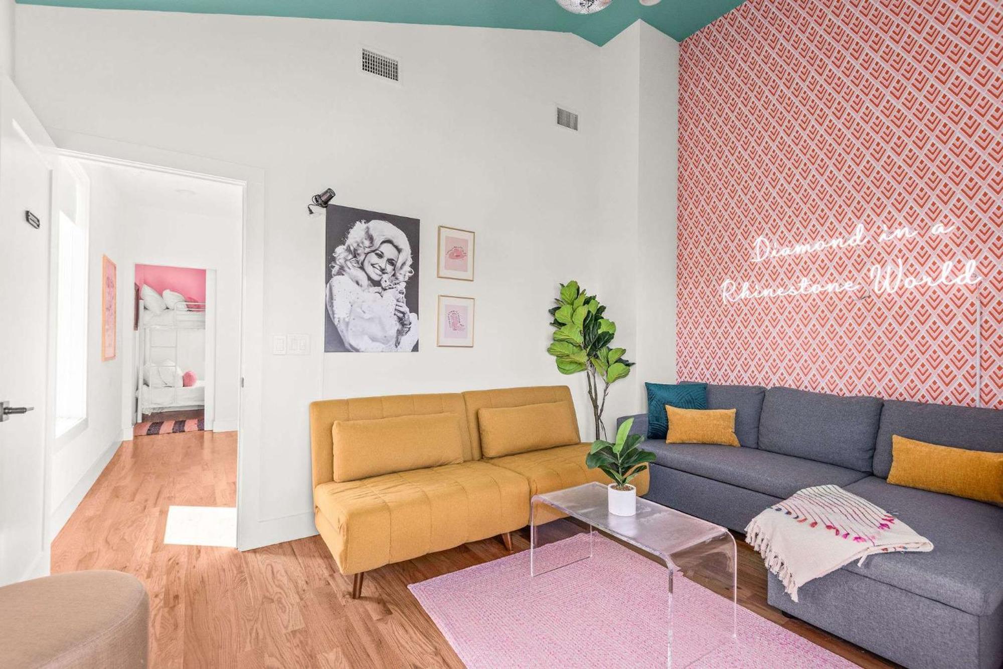 The Jolene Bubbly Bar With Views 5min To Dt * Nashville