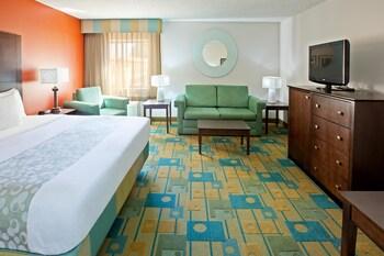 Hotel La Quinta By Wyndham Airport 3*