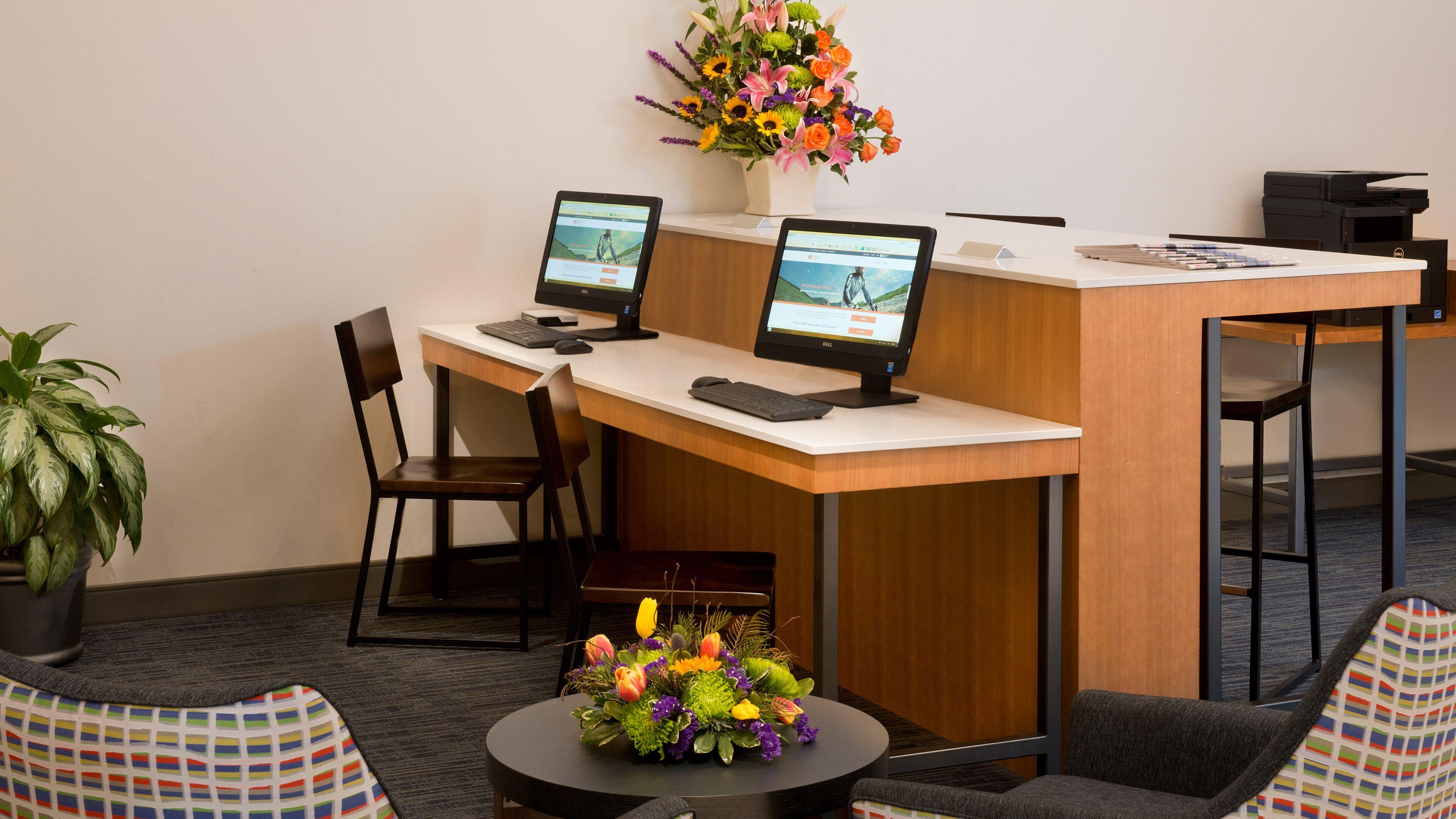 Express Airport By Ihg Hotel