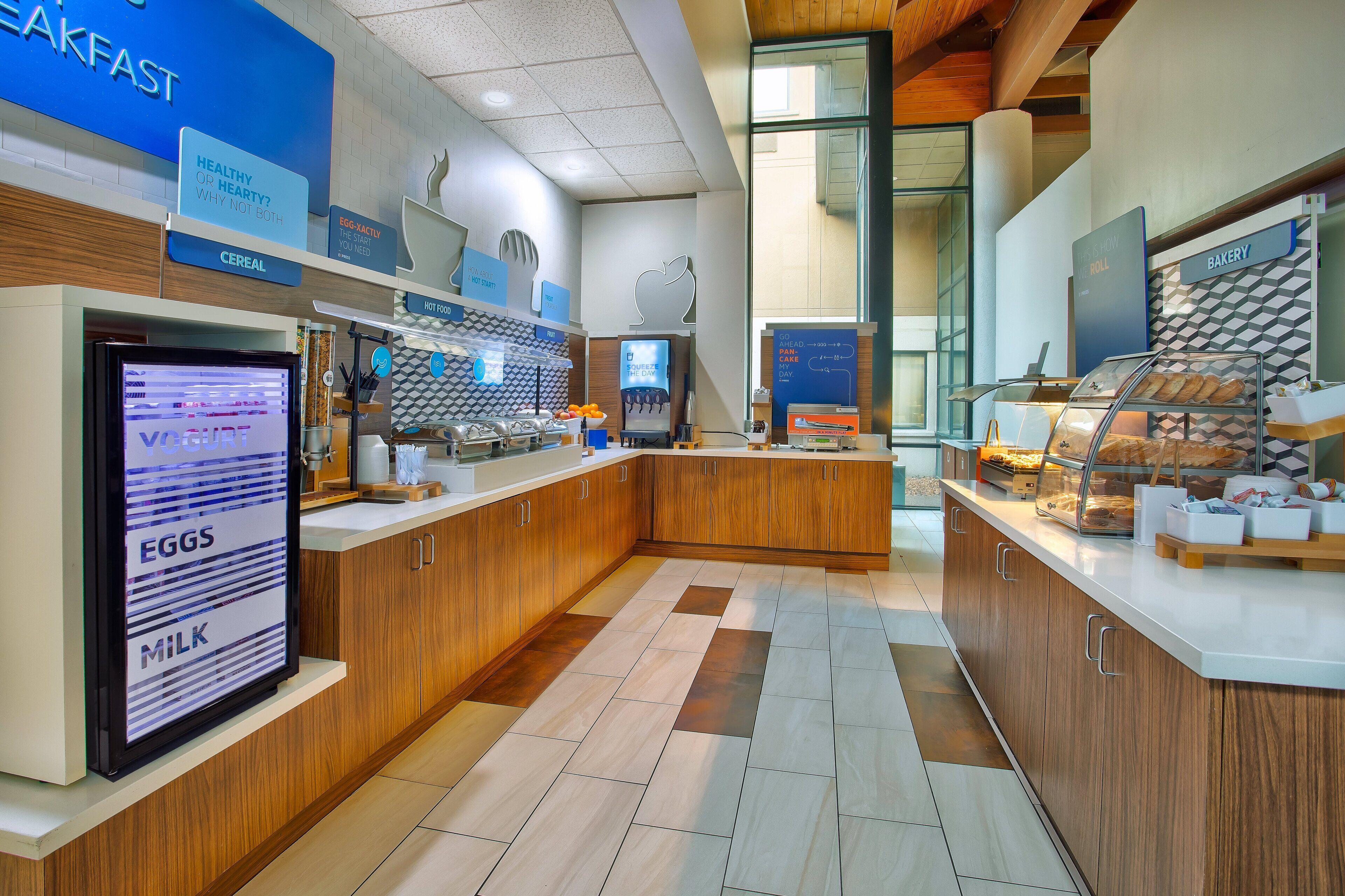 Express Airport By Ihg Nashville