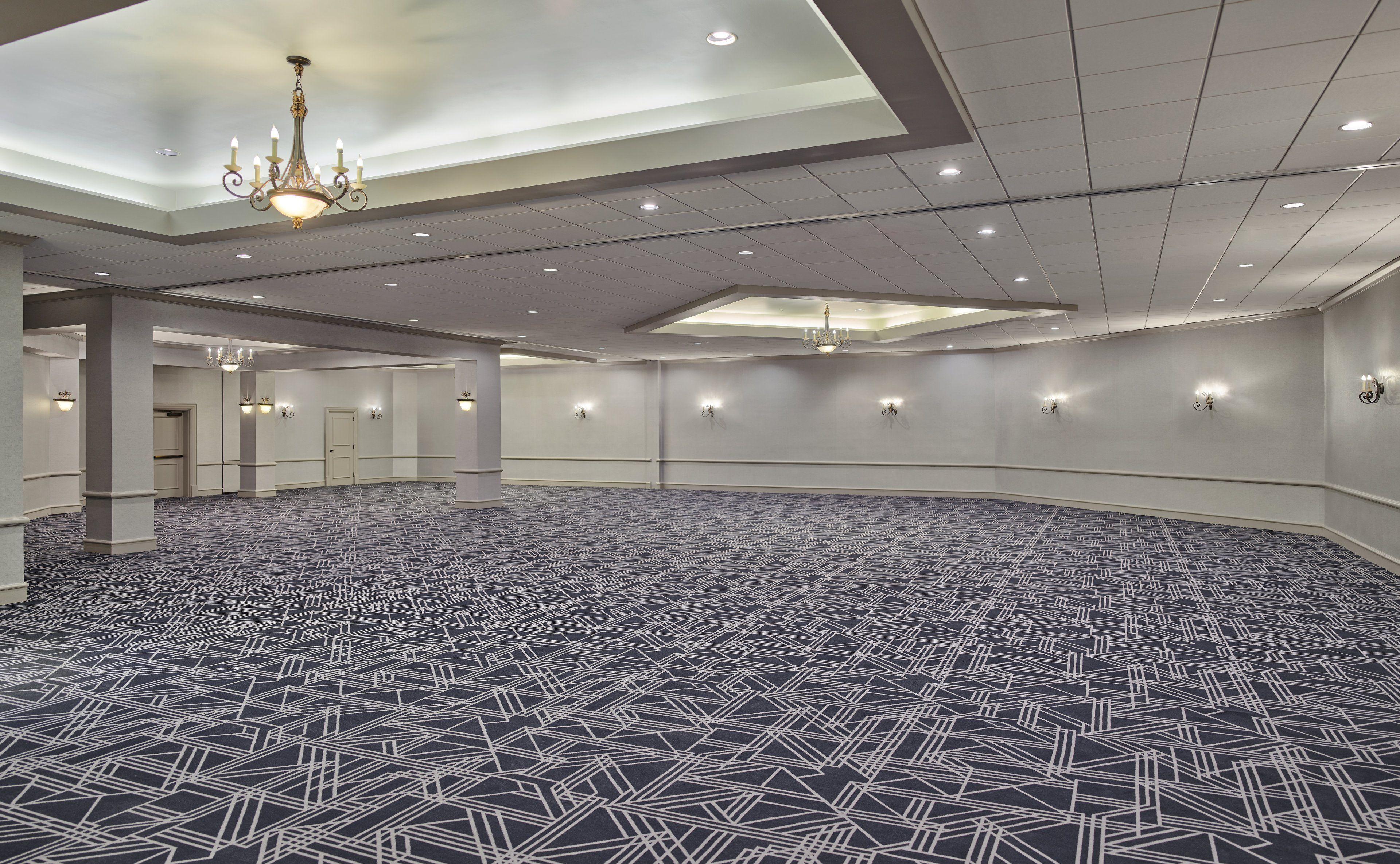 Hotel Sheraton Music Airport 4*